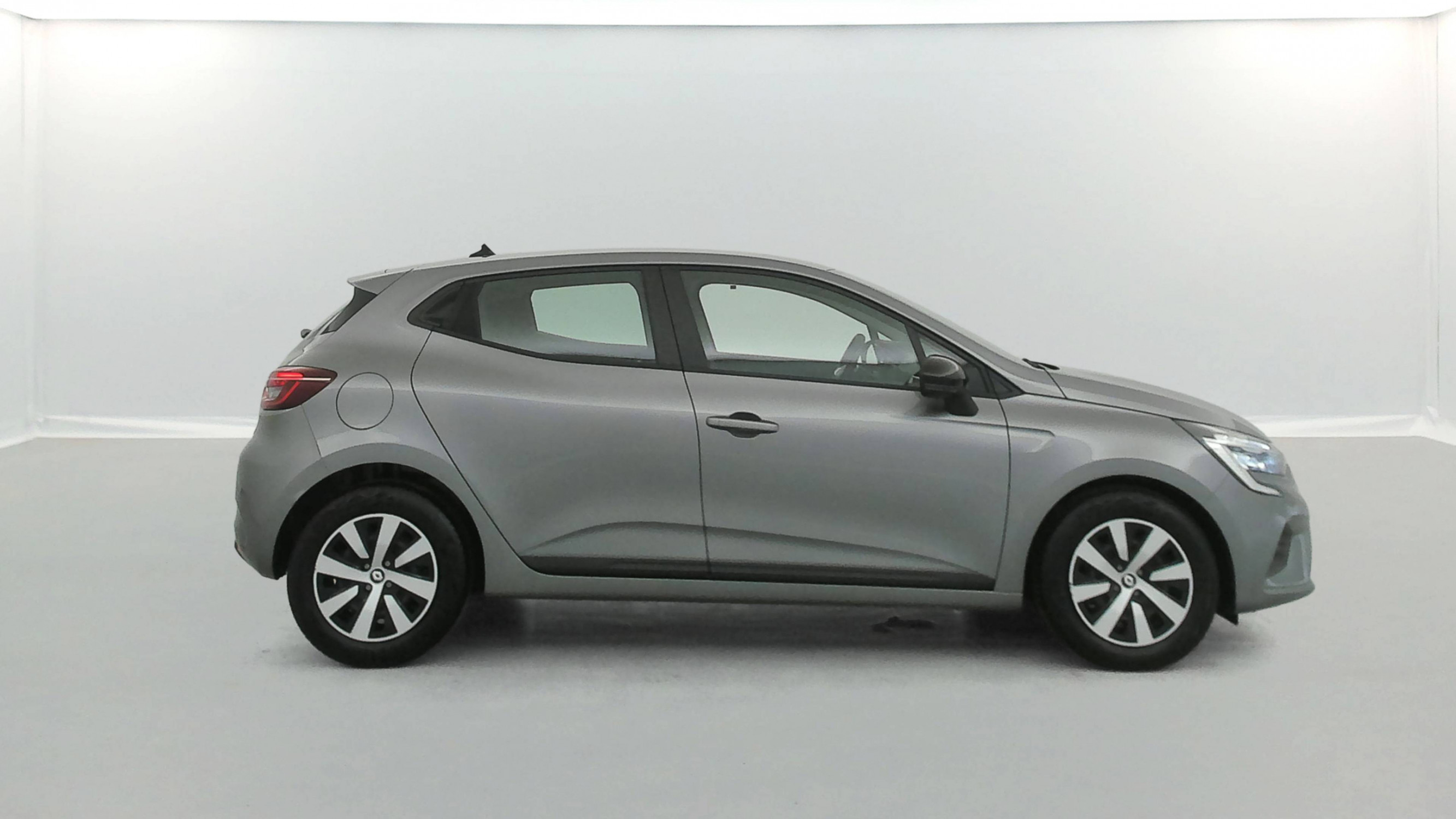 Vente en ligne Renault Clio 5 Clio TCe 90 au prix de 14 990 €