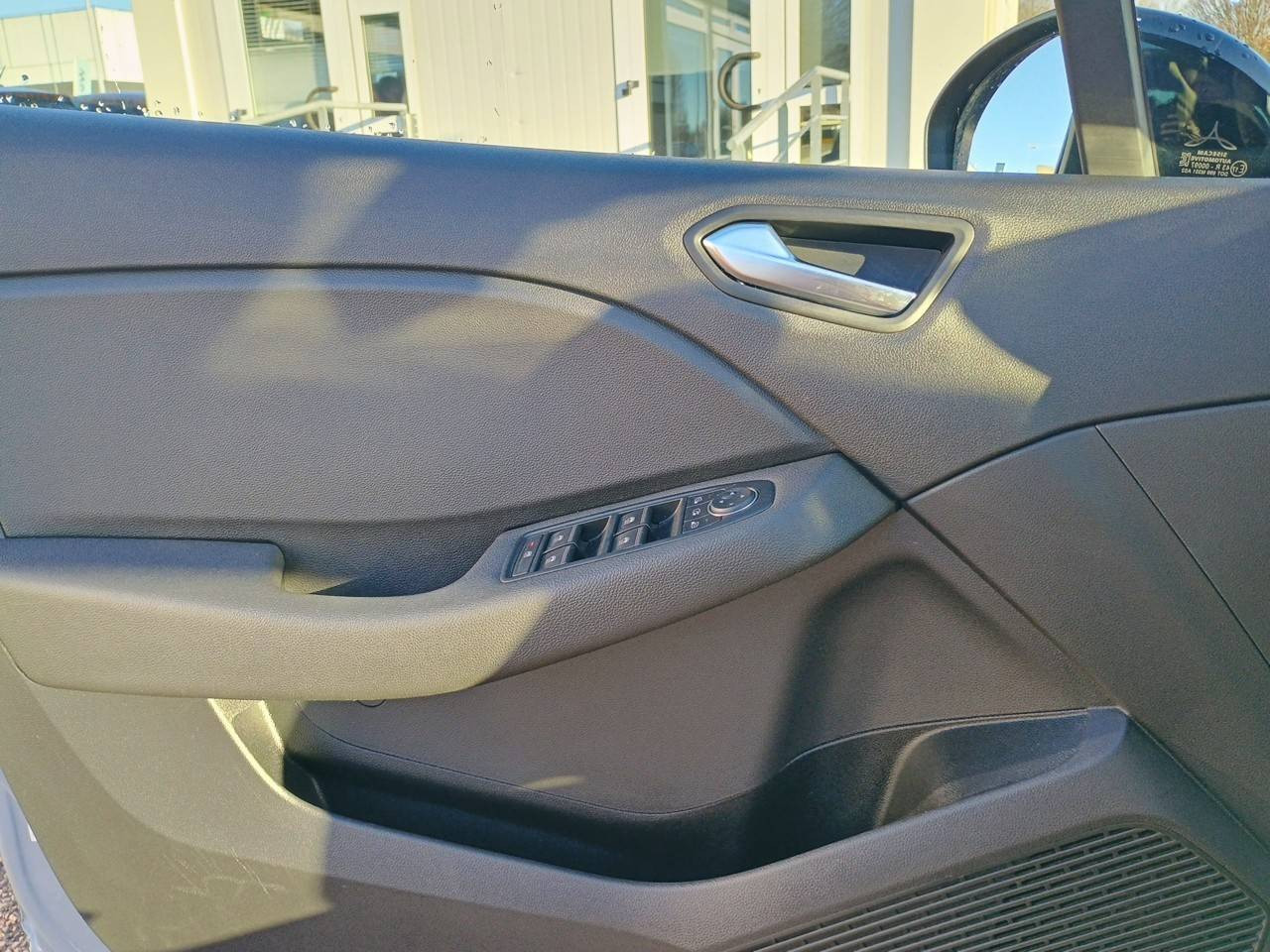 Vente en ligne Renault Clio 5 Clio TCe 90 au prix de 15 590 €