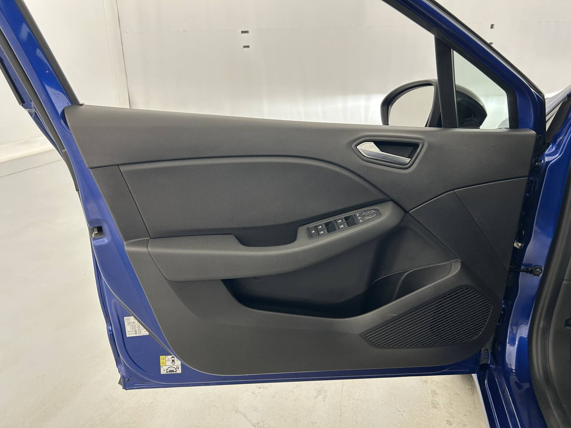 Vente en ligne Renault Clio 5 Clio TCe 90 au prix de 15 990 €