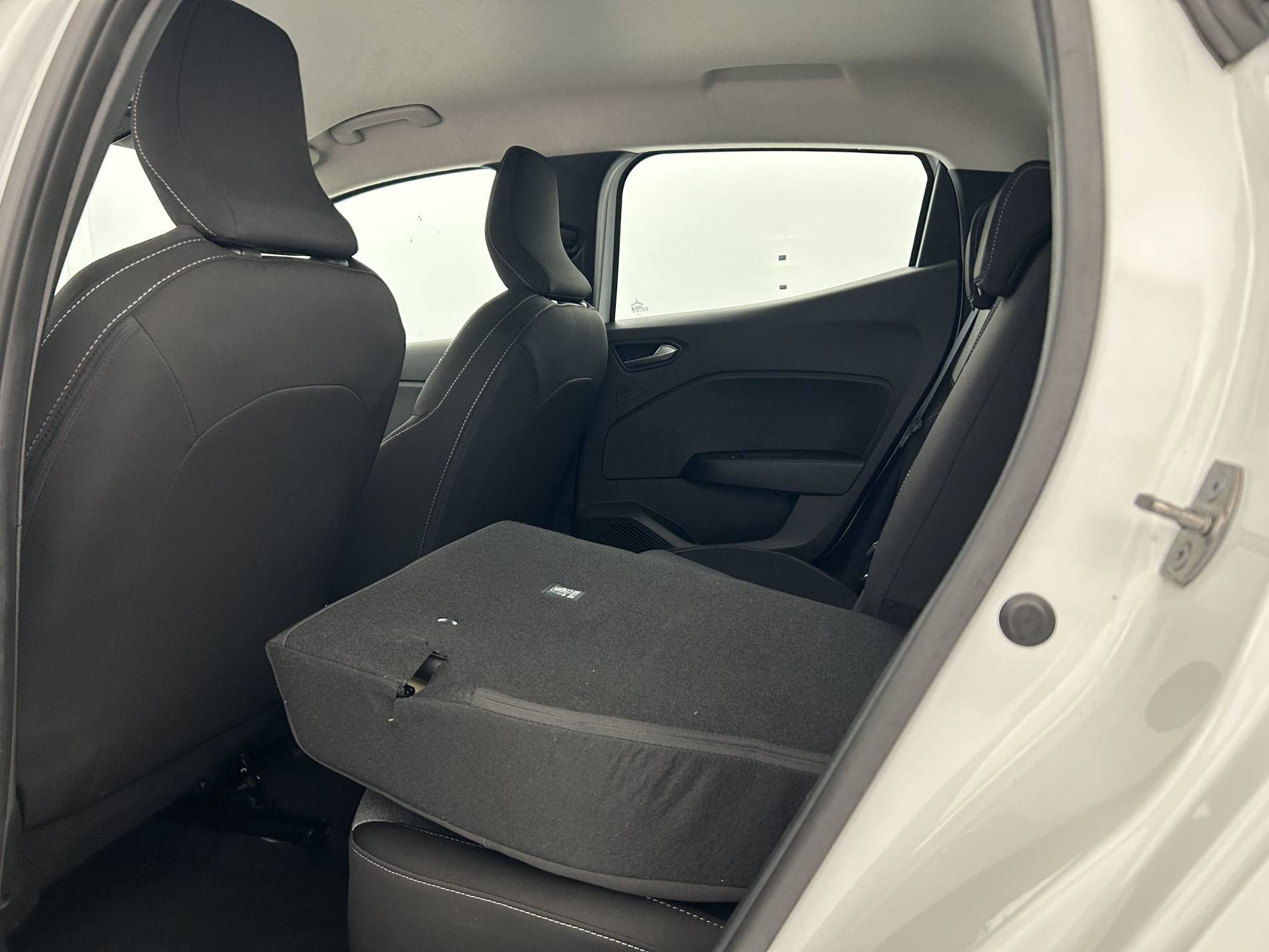 Vente en ligne Renault Clio 5 Clio TCe 90 au prix de 14 590 €