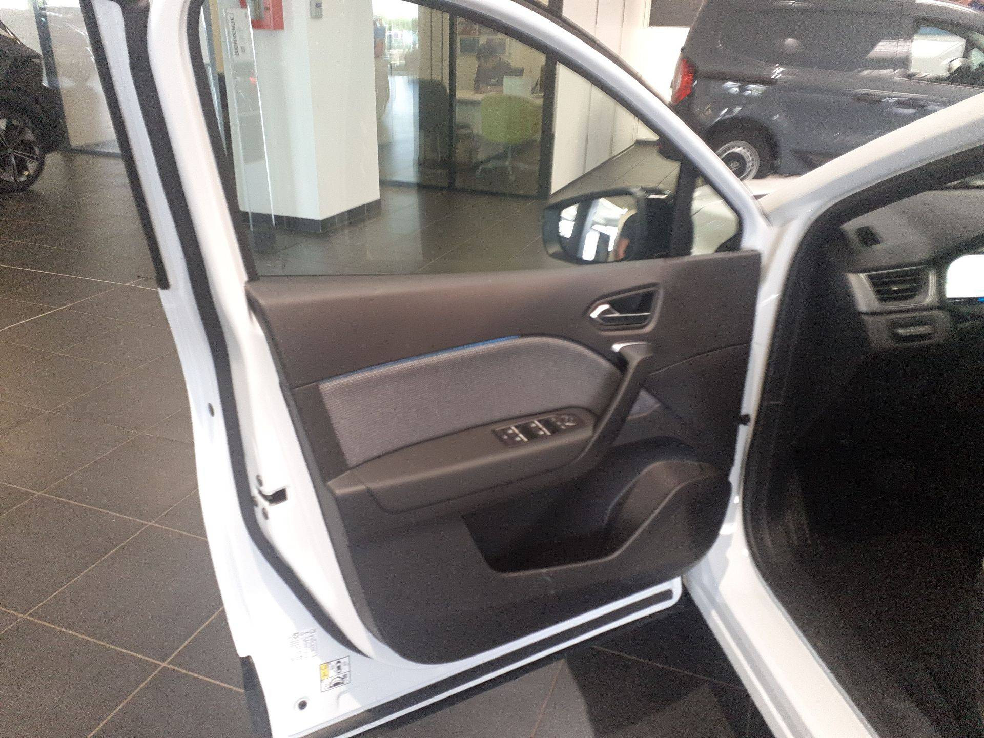 Vente en ligne Renault Captur  E-Tech full hybrid 160 ch au prix de 29 990 €