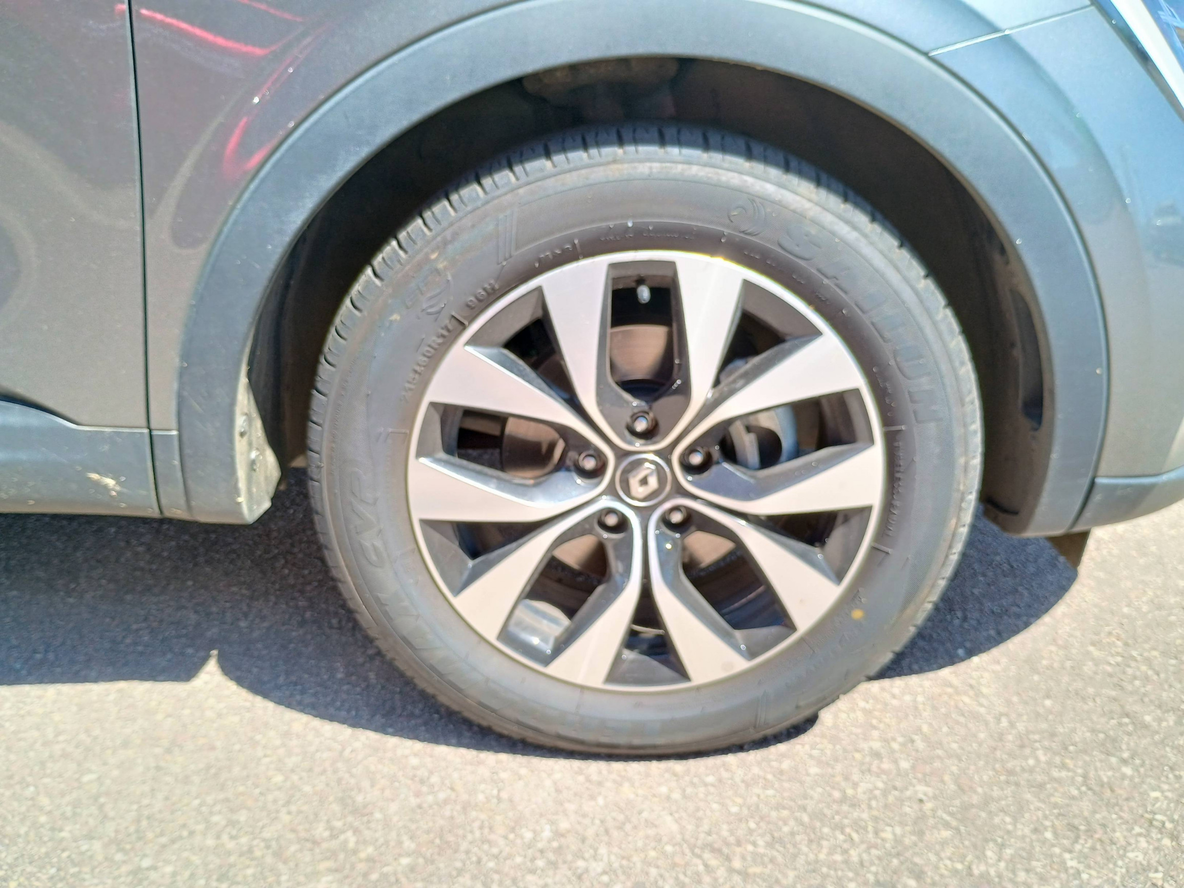 Vente en ligne Renault Arkana  E-Tech hybride 145 - 22 au prix de 21 991 €
