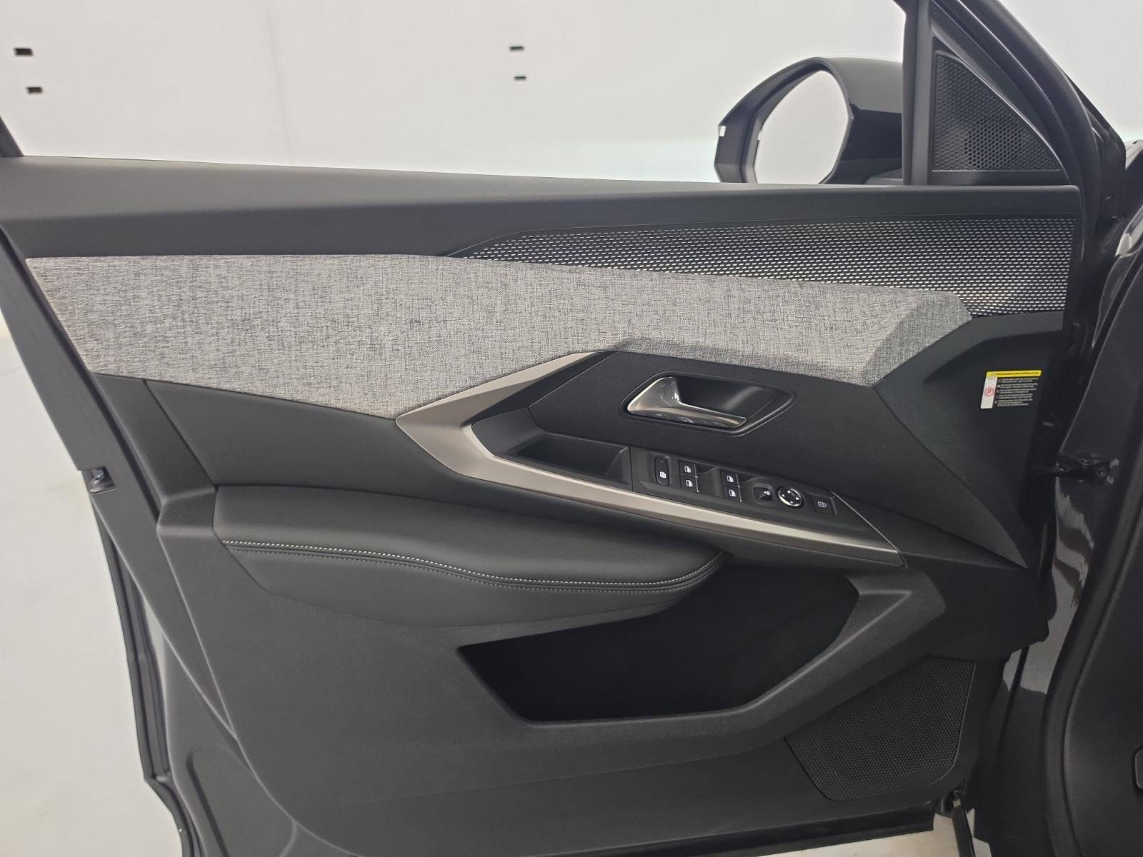 Vente en ligne Peugeot 5008  Hybrid 145 ch e-DCS6 au prix de 30 890 €