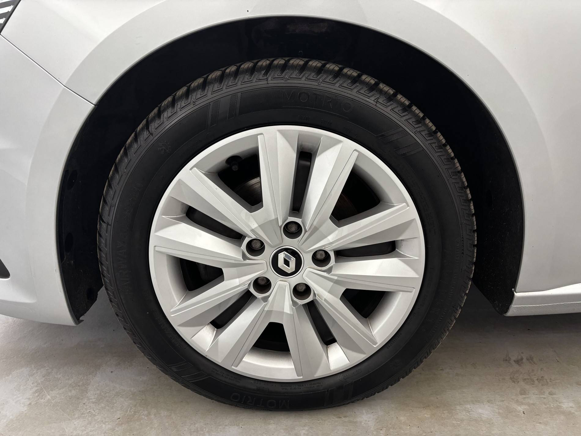 Vente en ligne Renault Megane 4 Mégane IV Berline Blue dCi 115 - 21N au prix de 14 900 €