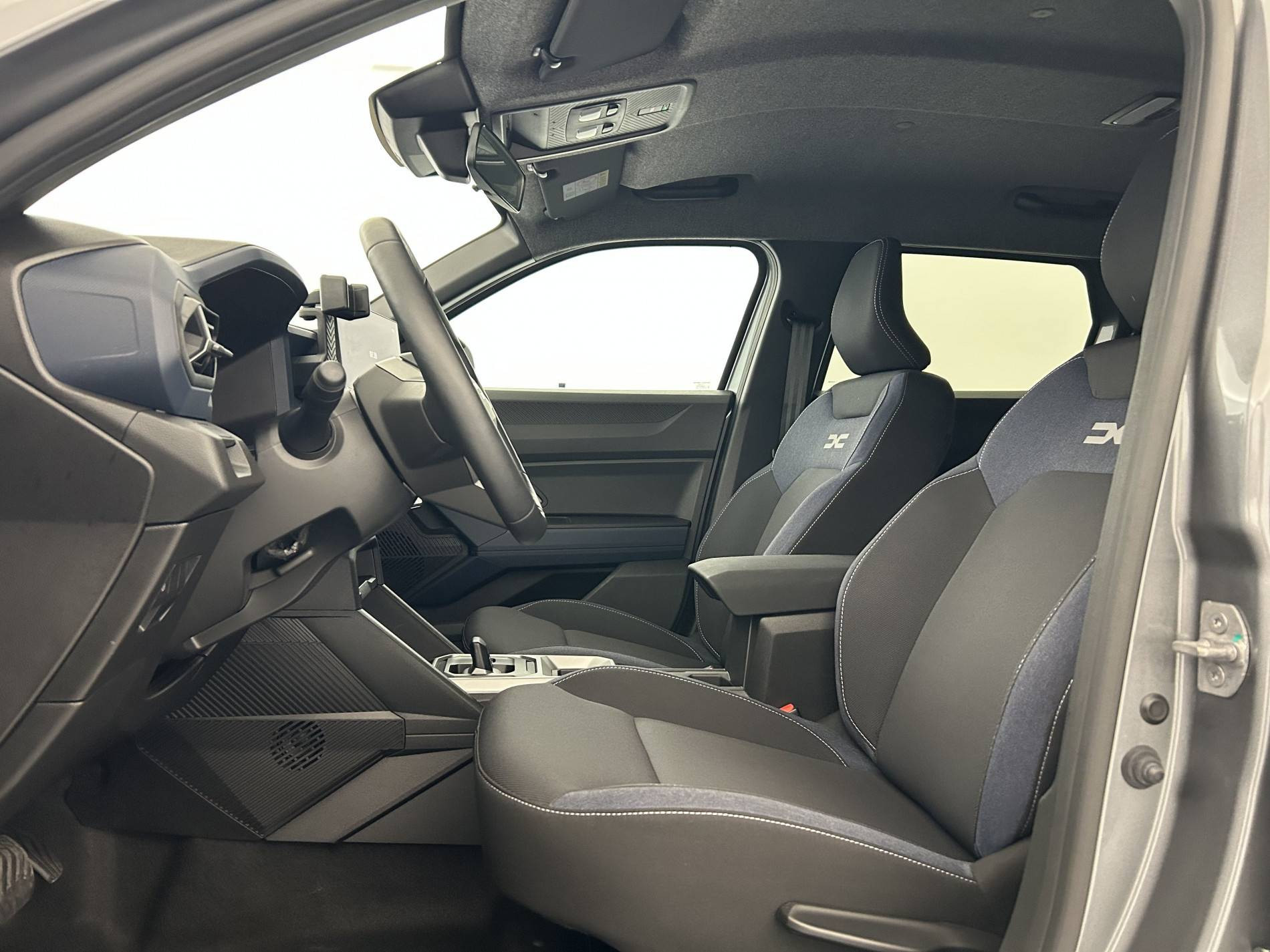 Vente en ligne Dacia Duster  Hybrid 140 au prix de 26 390 €