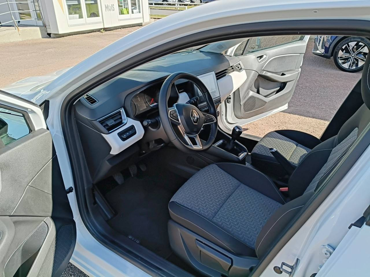 Vente en ligne Renault Clio 5 Clio SCe 65 au prix de 12 990 €