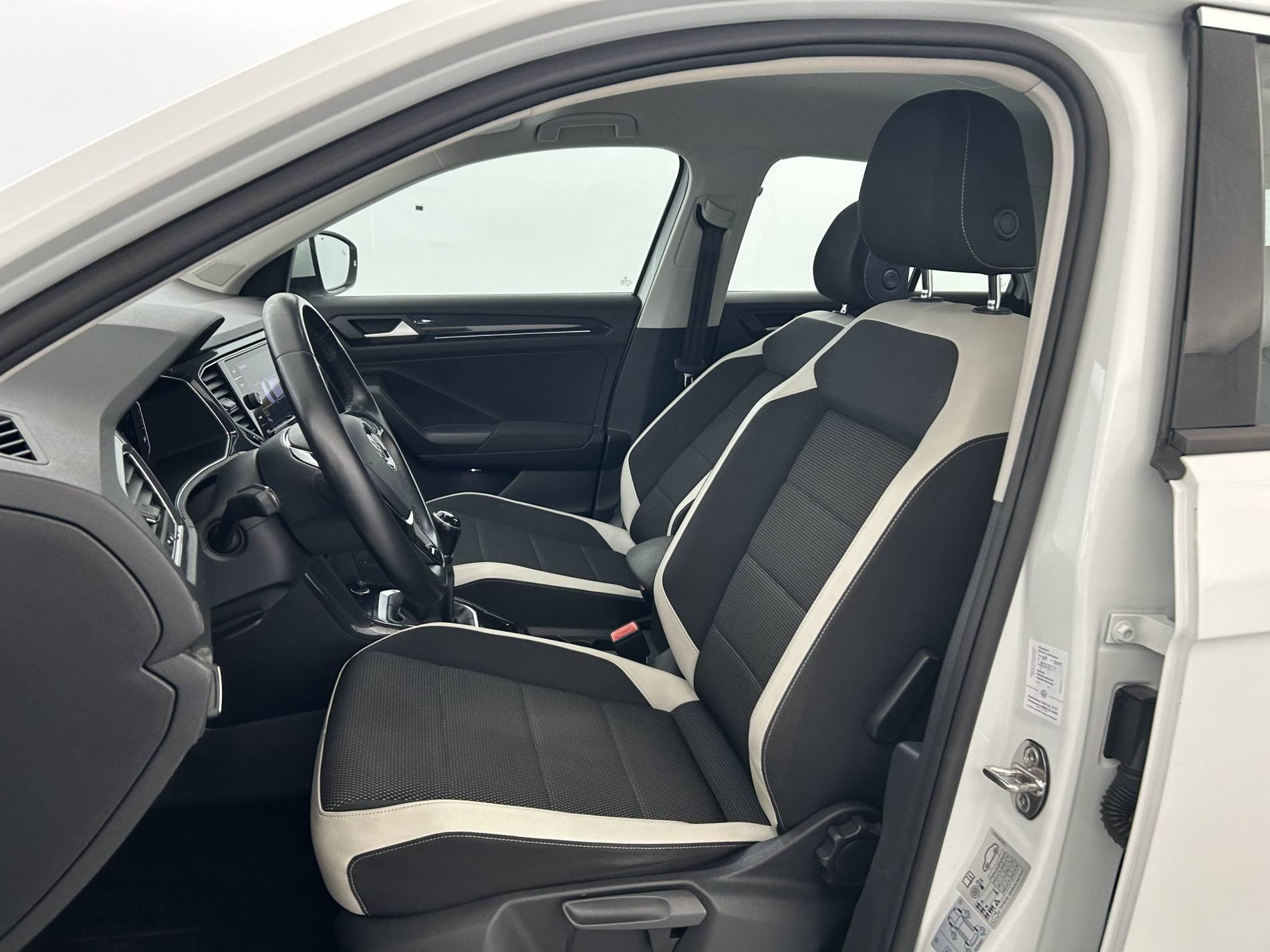 Vente en ligne Volkswagen T-Roc  1.5 TSI 150 EVO Start/Stop BVM6 au prix de 16 990 €