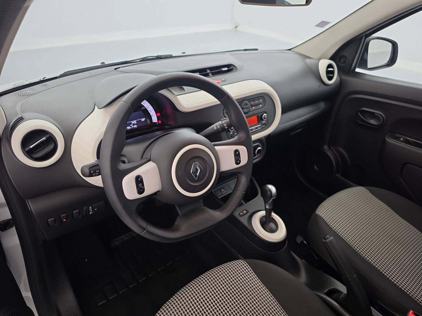 Vente en ligne Renault Twingo Electrique Twingo III E-Tech au prix de 11 490 €