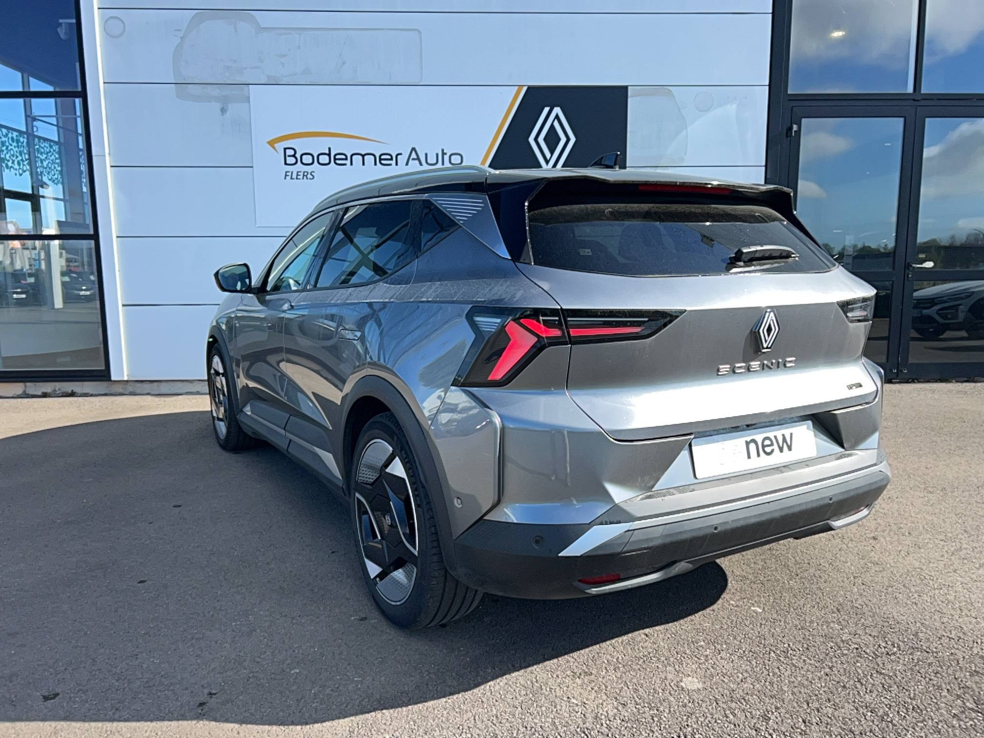 Vente en ligne Renault Scenic E-Tech  220 ch grande autonomie au prix de 37 990 €