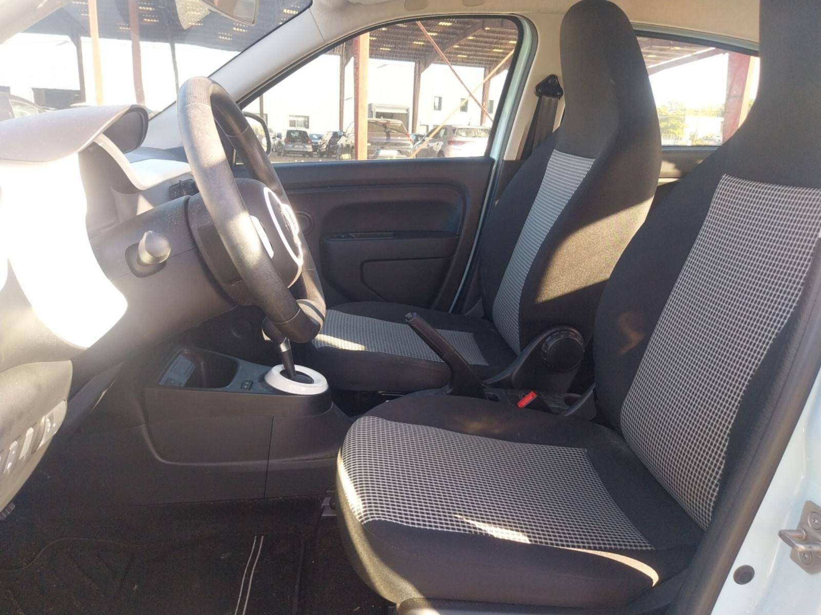Vente en ligne Renault Twingo Electrique Twingo III E-Tech au prix de 12 990 €