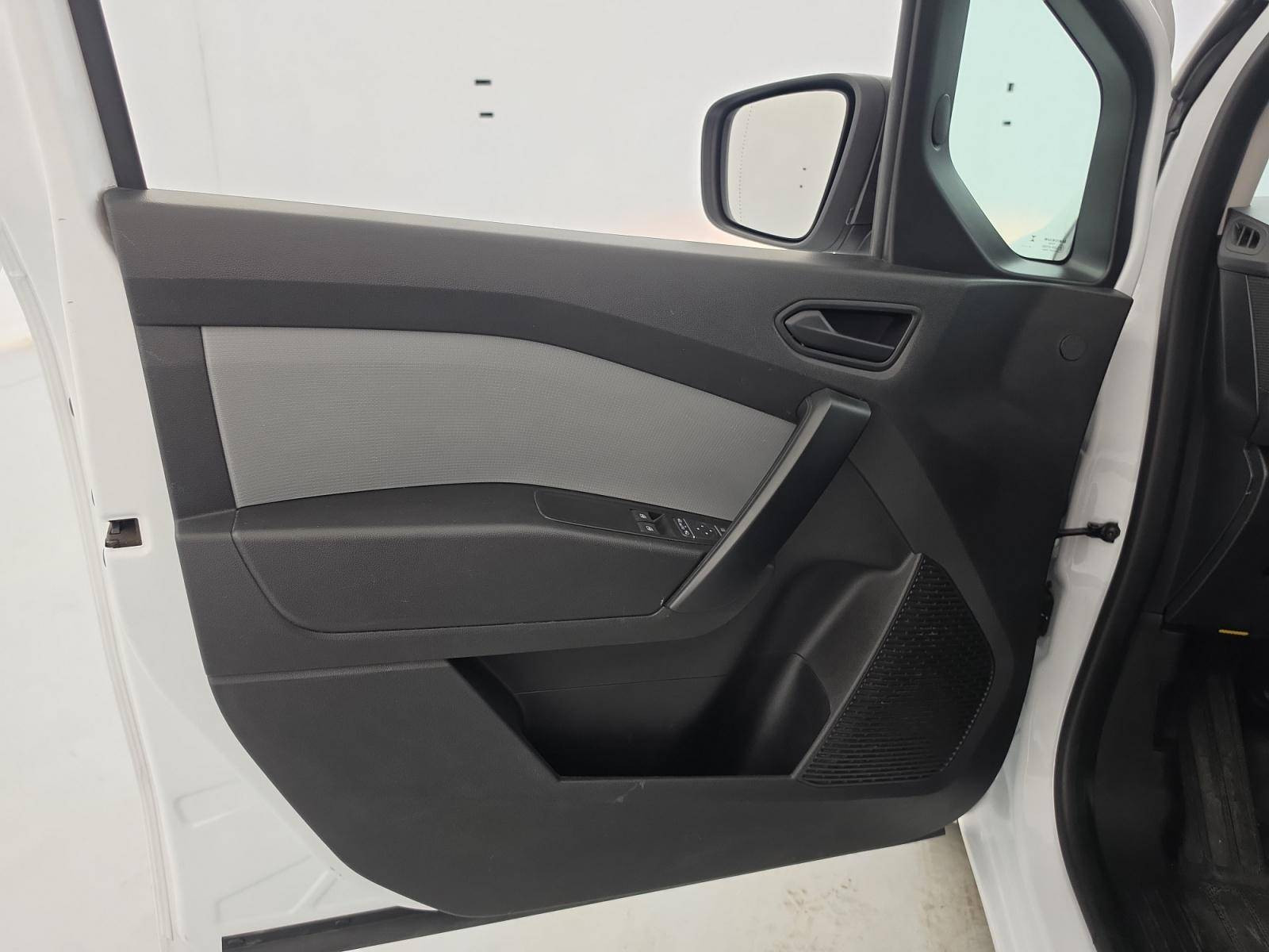Vente en ligne Renault Kangoo Van  FG TOLE BLUE DCI 95 L1 GSR2 au prix de 17 990 €