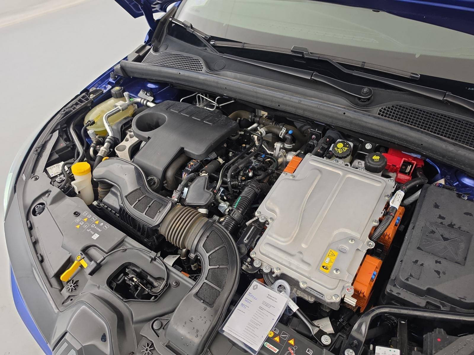 Vente en ligne Renault Clio 5 Clio E-Tech full hybrid 145 au prix de 18 990 €