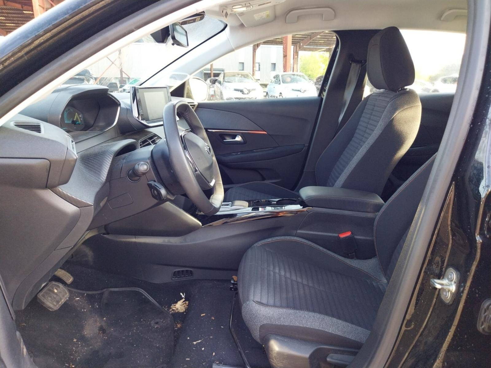 Vente en ligne Peugeot E-208  50 kWh 136ch au prix de 15 900 €