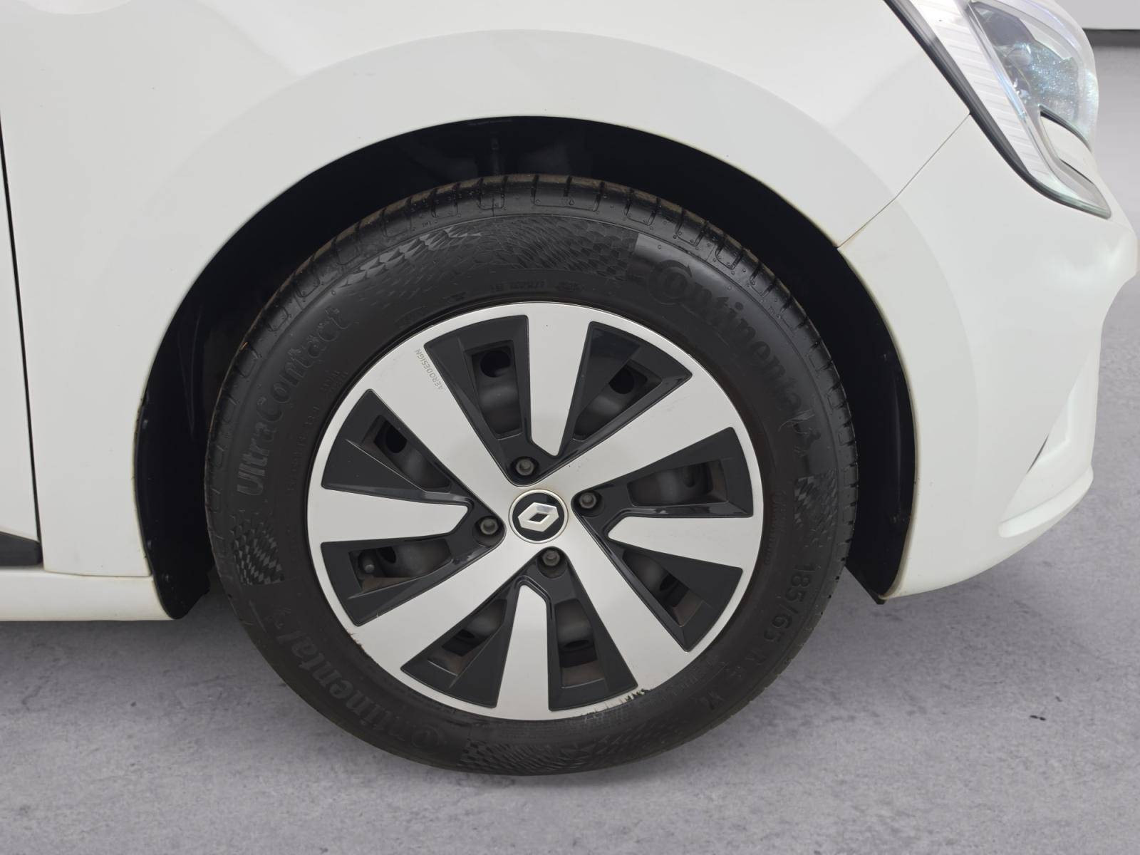 Vente en ligne Renault Clio 5 Clio TCe 90 au prix de 11 990 €