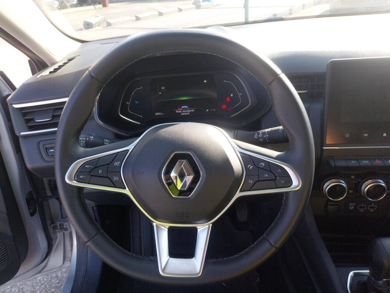 Vente en ligne Renault Clio 5 Clio E-Tech full hybrid 145 au prix de 16 590 €