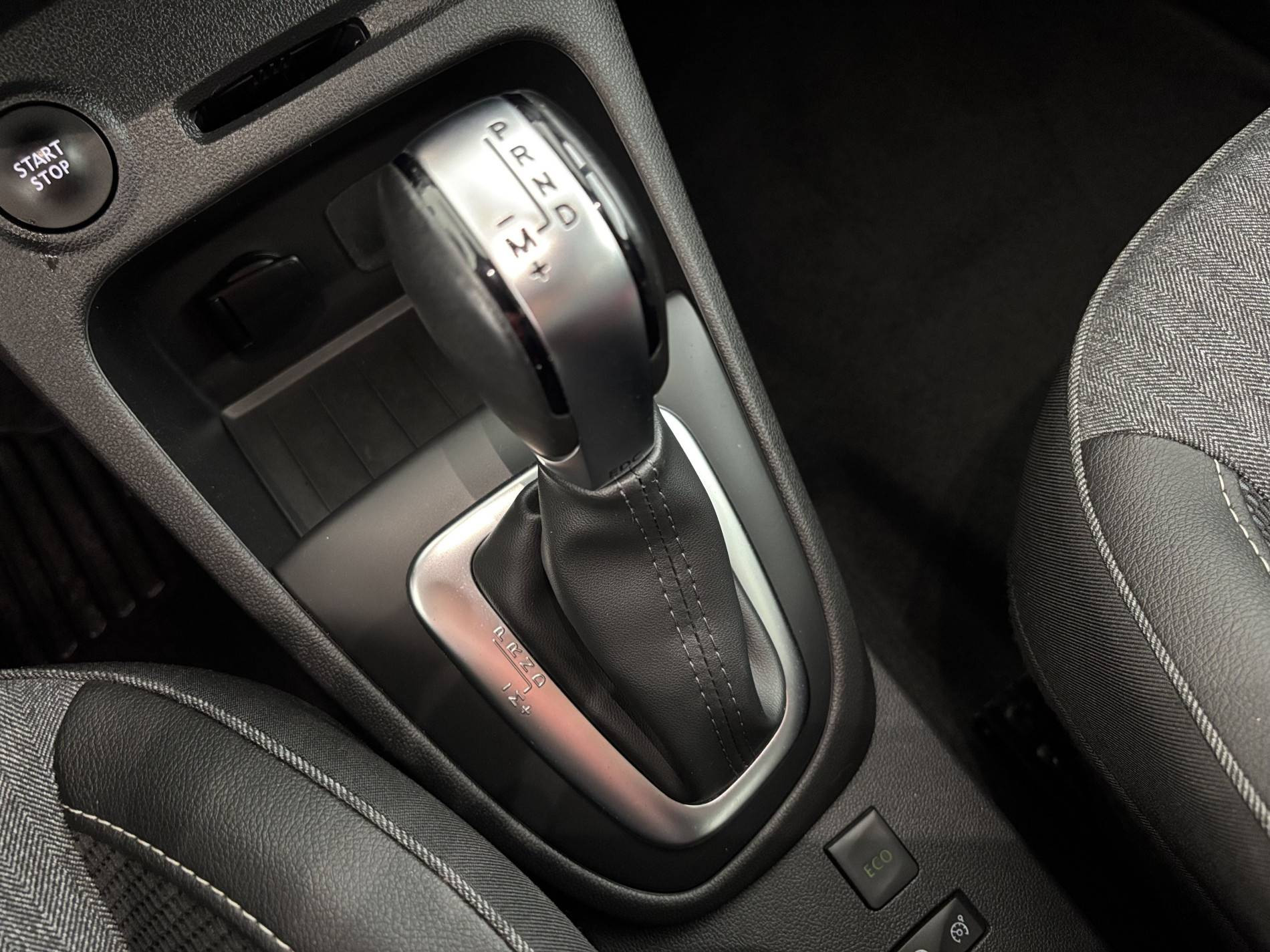 Vente en ligne Renault Captur  TCe 150 FAP EDC au prix de 14 490 €