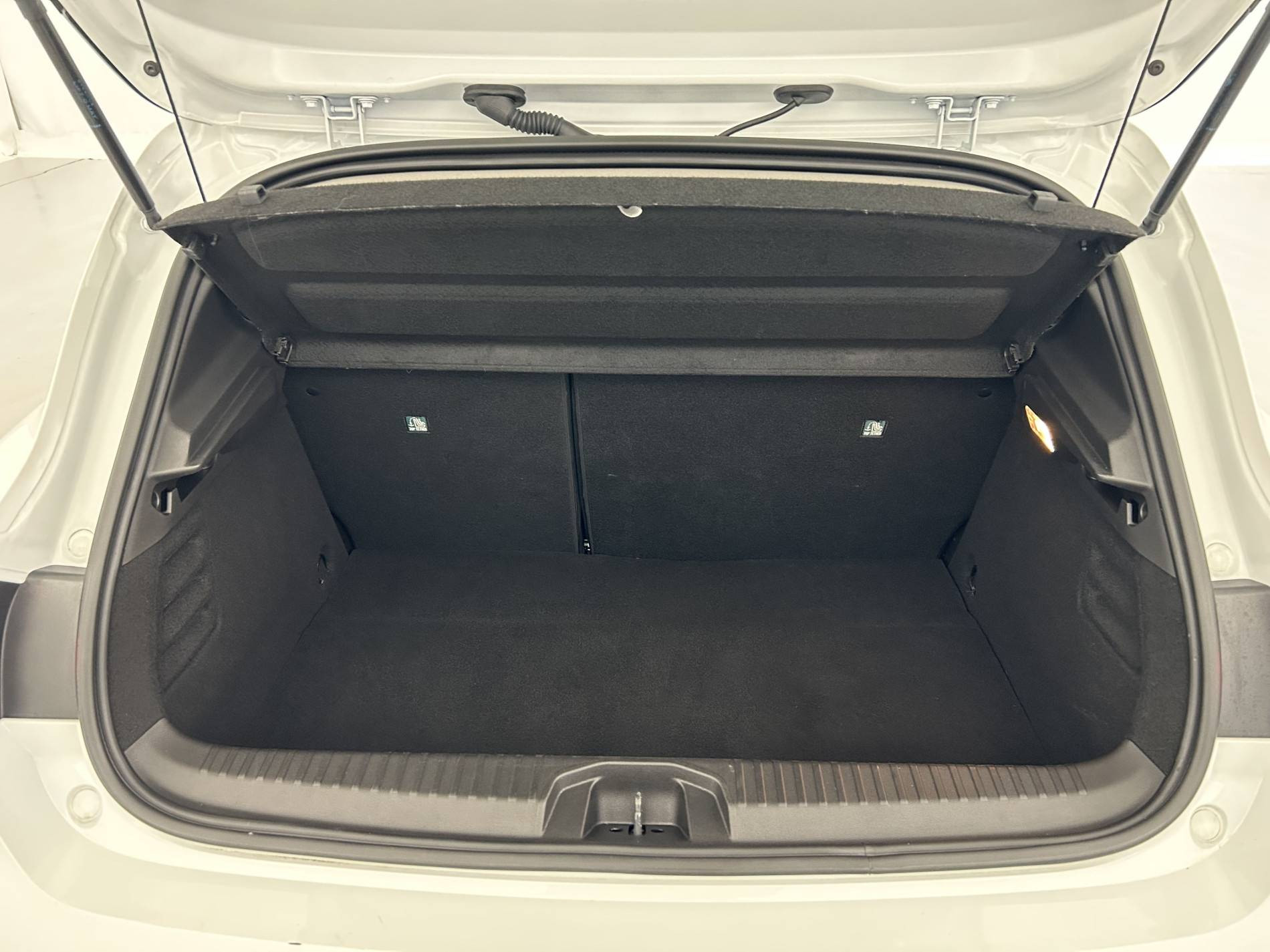 Vente en ligne Renault Clio 5 Clio E-Tech full hybrid 145 ch GSR2 au prix de 19 990 €