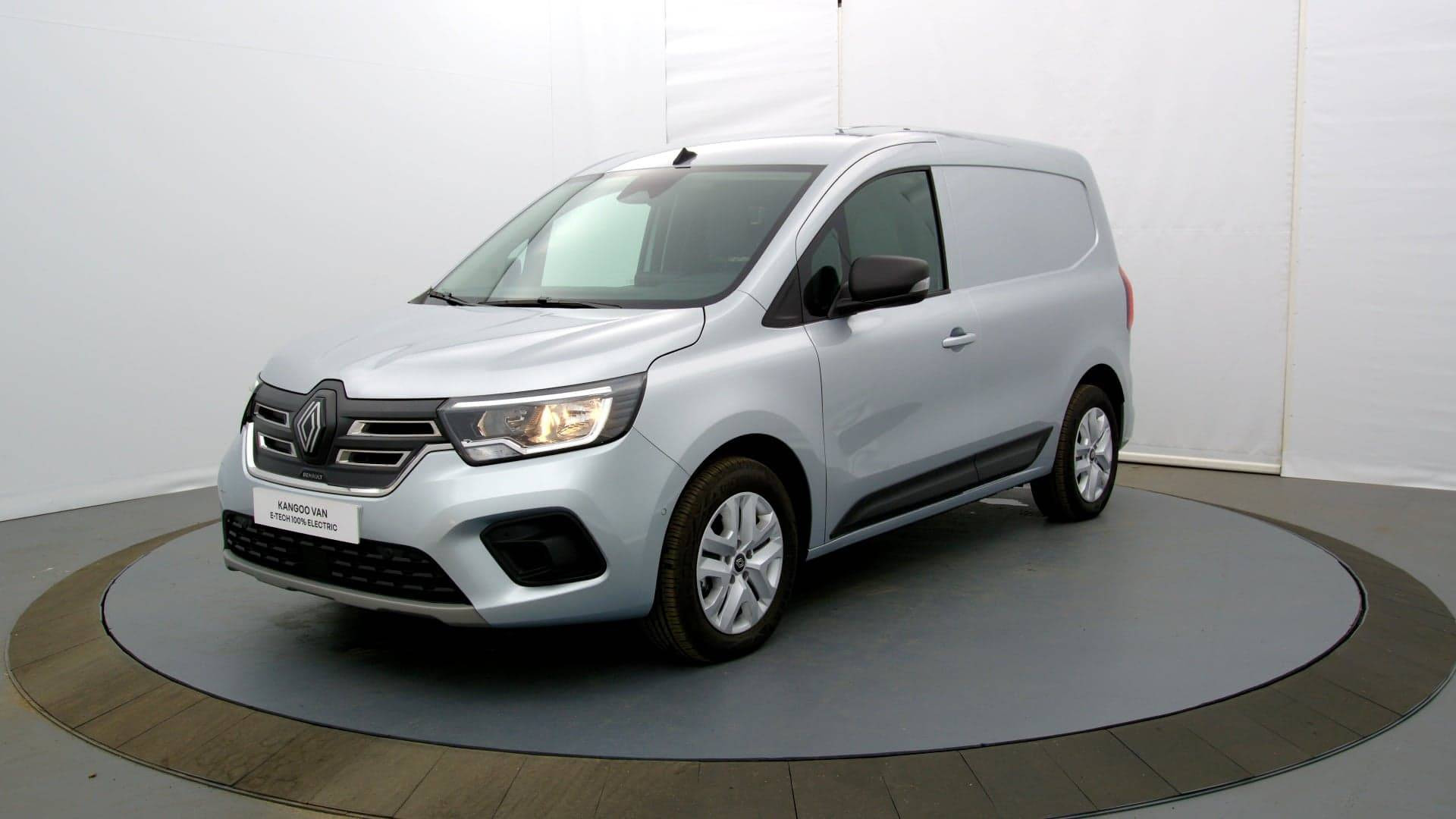 Vente en ligne Renault Kangoo Van E-Tech  EV45 DC 80KW au prix de 25 920 €