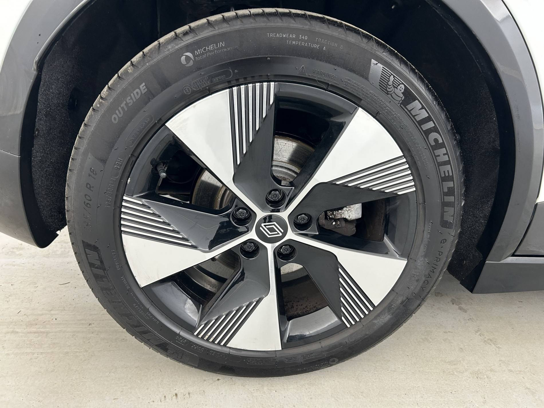 Vente en ligne Renault Megane E-Tech  EV60 220 ch super charge au prix de 21 690 €