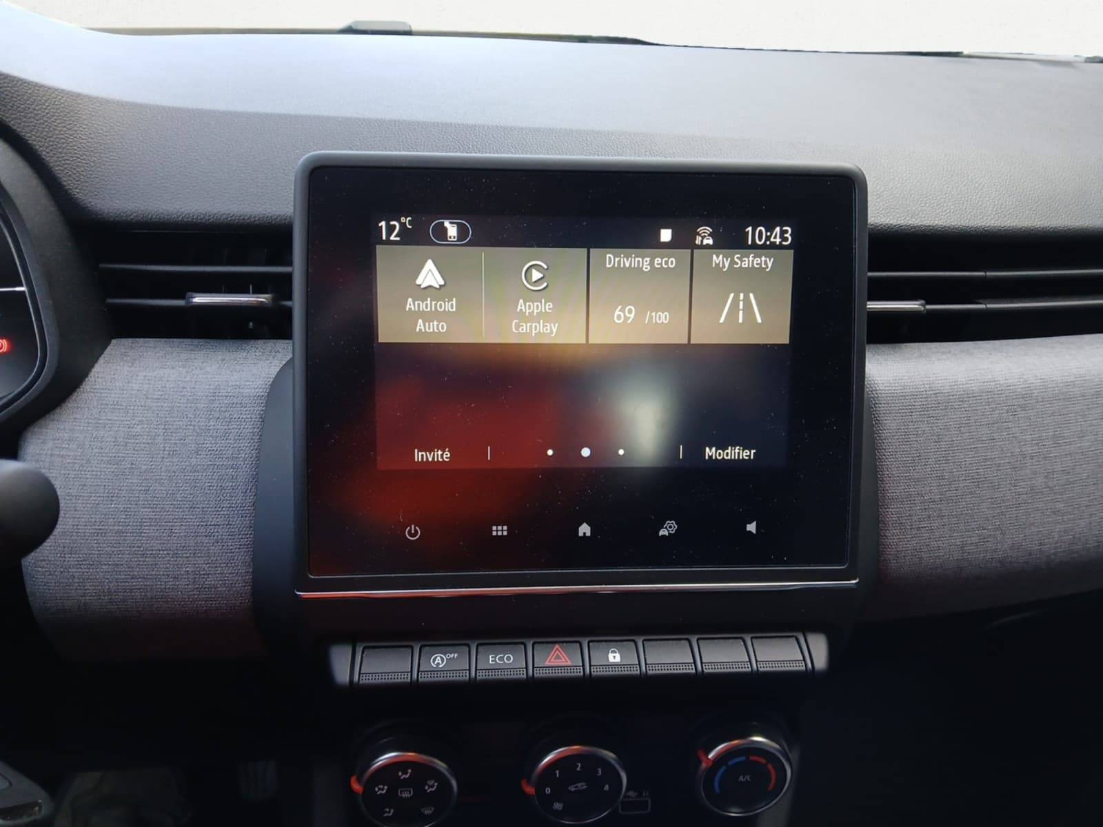 Vente en ligne Renault Clio 5 Clio Blue dCi 100 ch GSR2 au prix de 19 290 €