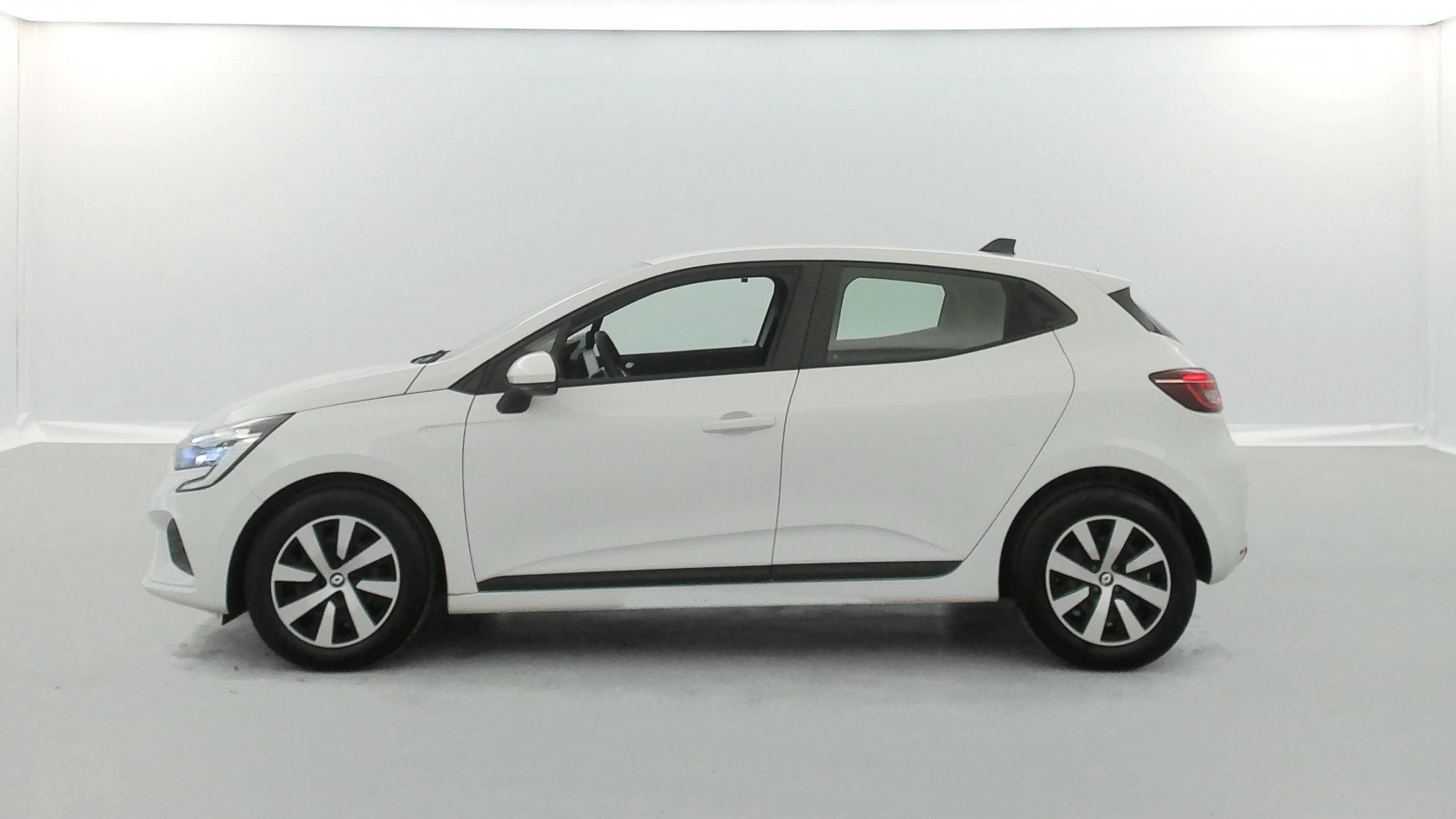 Vente en ligne Renault Clio 5 Clio TCe 90 au prix de 13 990 €
