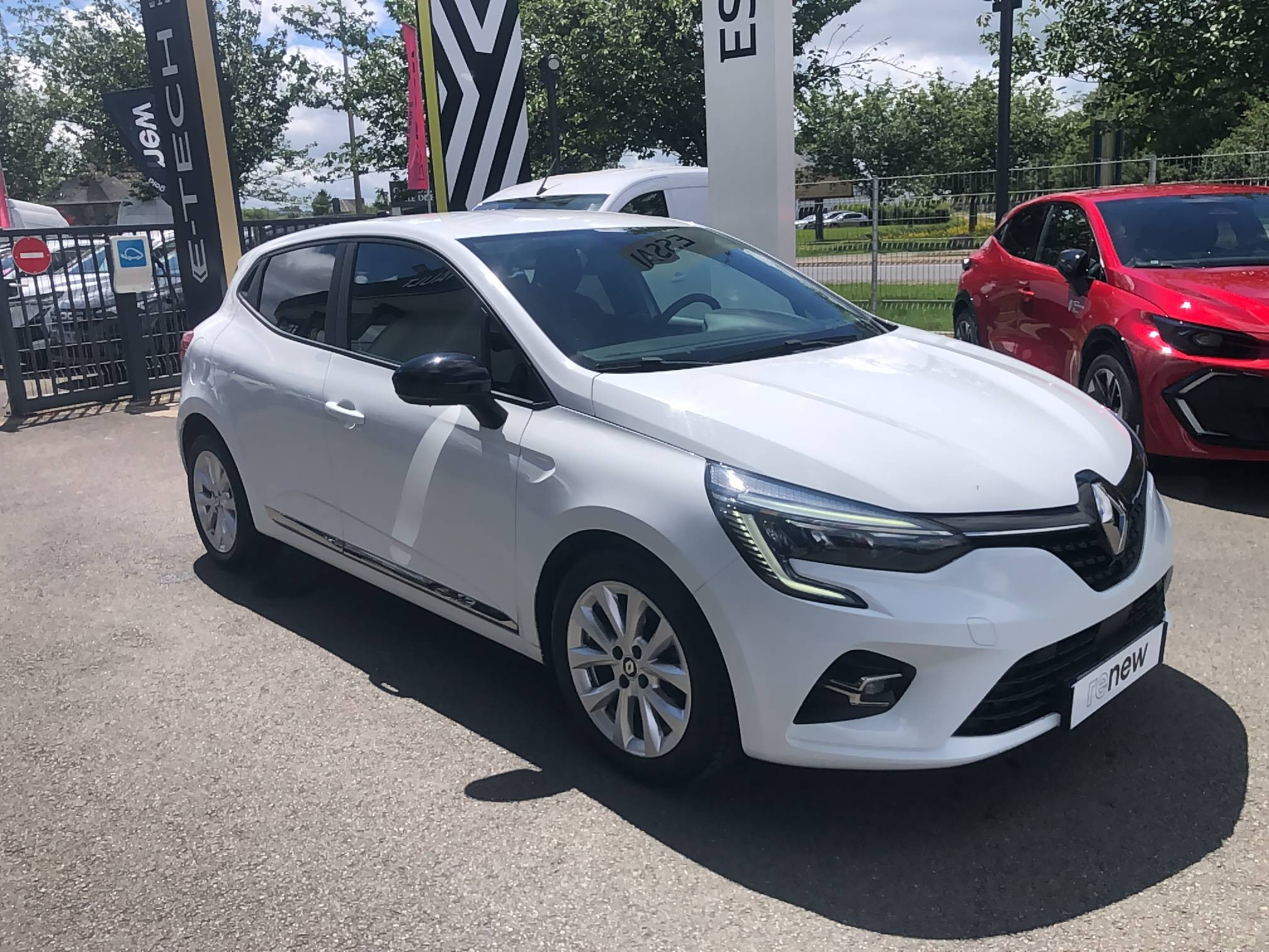 Vente en ligne Renault Clio 5 Clio SCe 65 au prix de 12 490 €