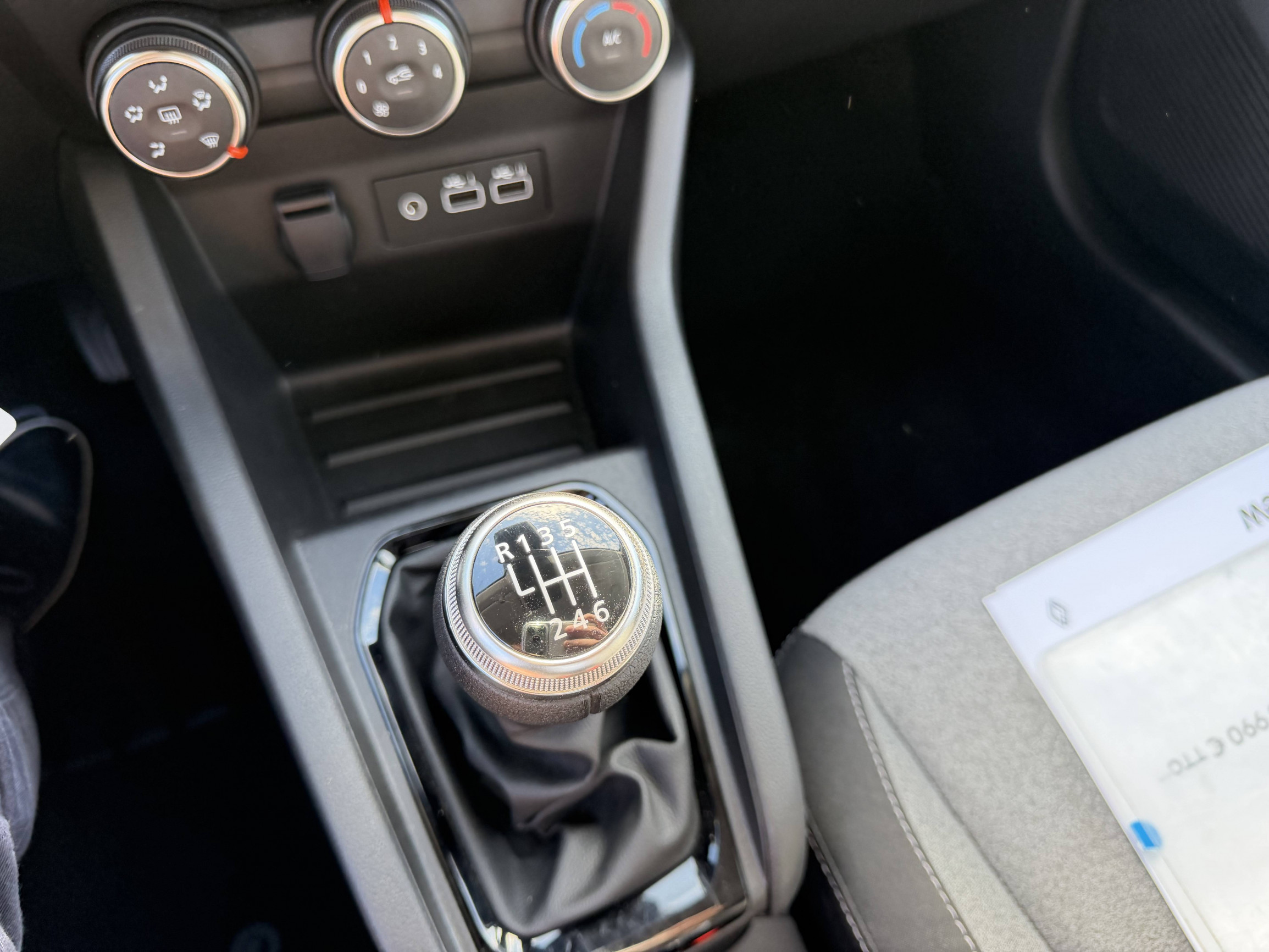 Vente en ligne Renault Clio 5 Clio Eco-G 100 ch GSR2 au prix de 15 990 €
