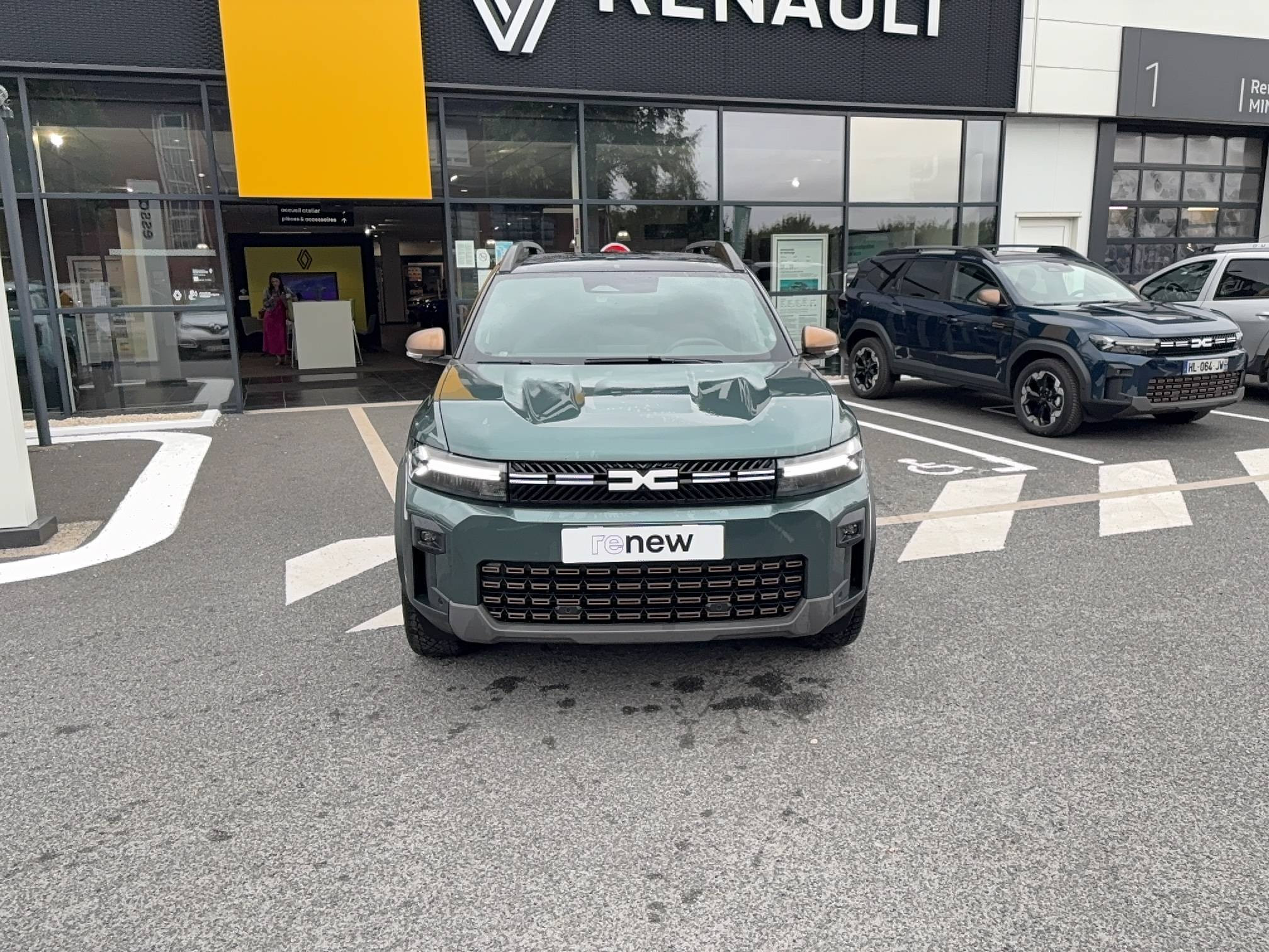 Vente en ligne Dacia Bigster Bigster Hybrid-G 150 4x4 / ATTELAGE + MARCHEPIEDS  au prix de 36 000 €