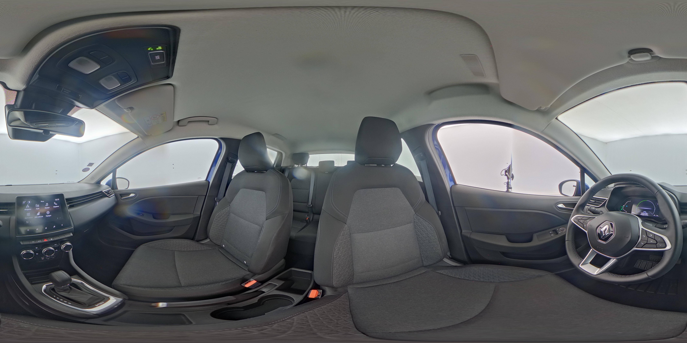 Vente en ligne Renault Clio 5 Clio E-Tech 140 - 21N au prix de 15 990 €