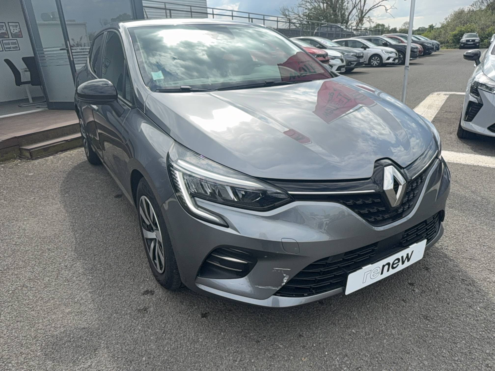 Vente en ligne Renault Clio 5 Clio TCe 90 au prix de 14 990 €