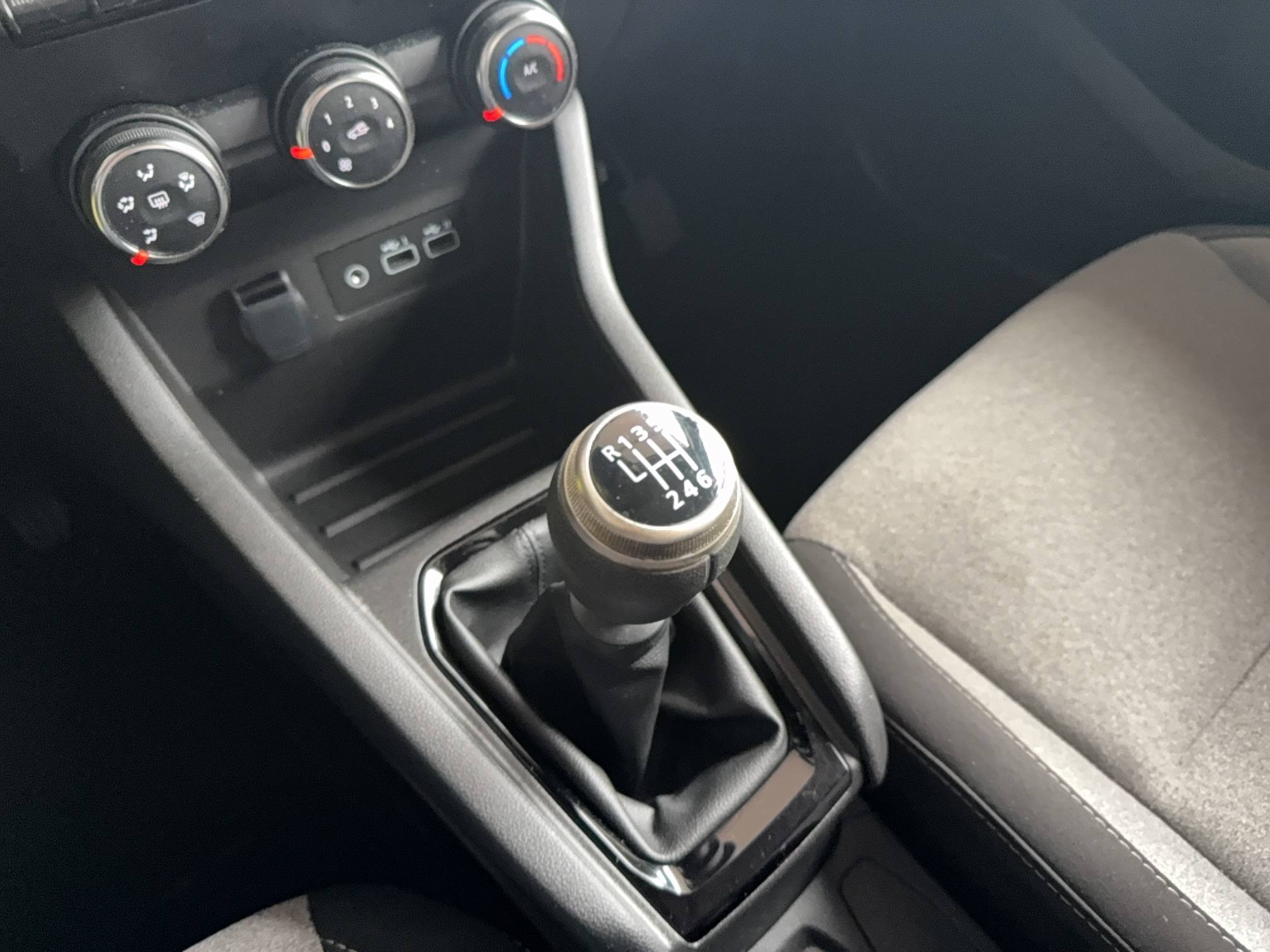 Vente en ligne Renault Clio 5 Clio dCi 100 au prix de 15 990 €
