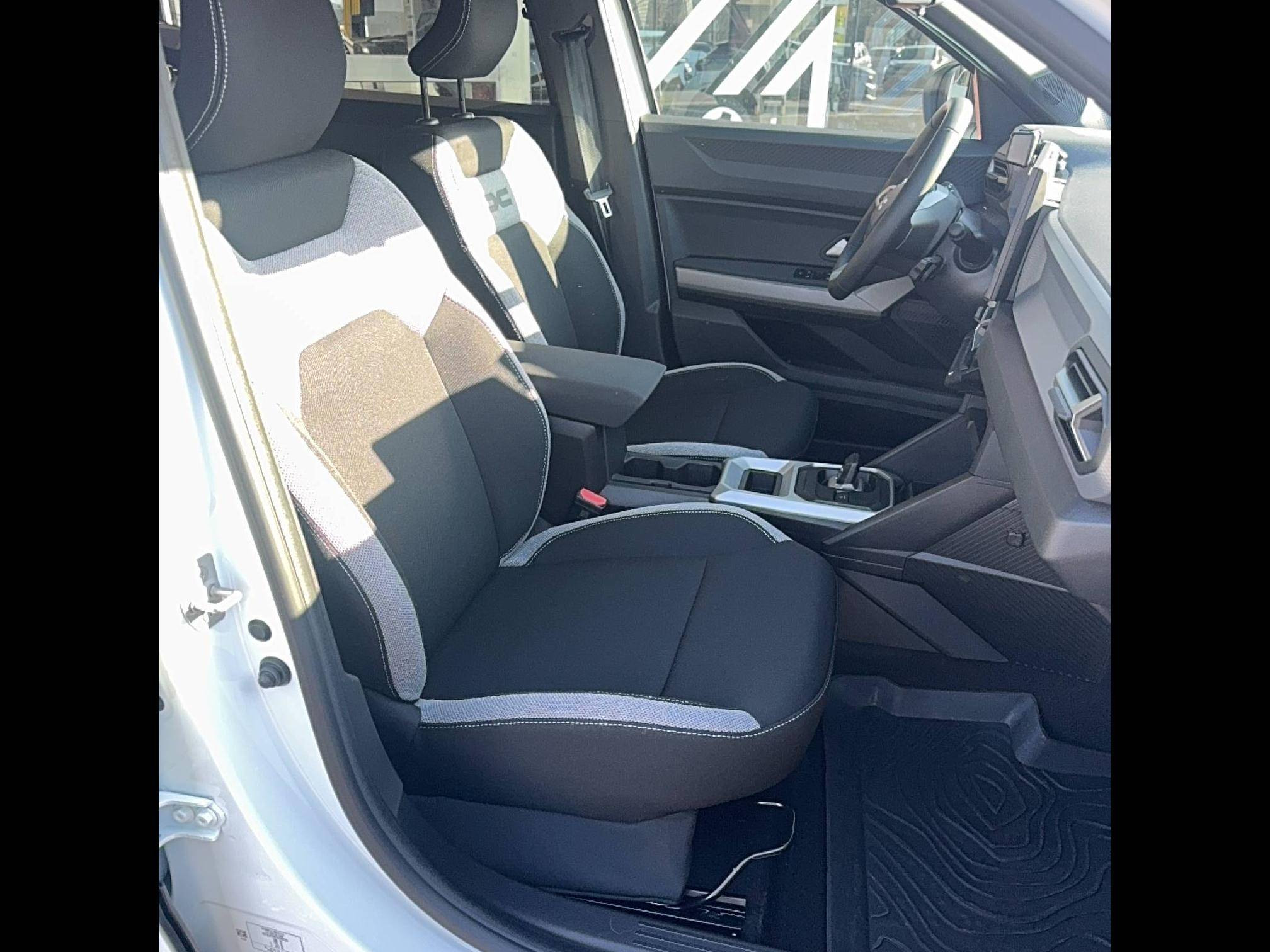 Vente en ligne Dacia Duster  Hybrid 155 au prix de 28 200 €