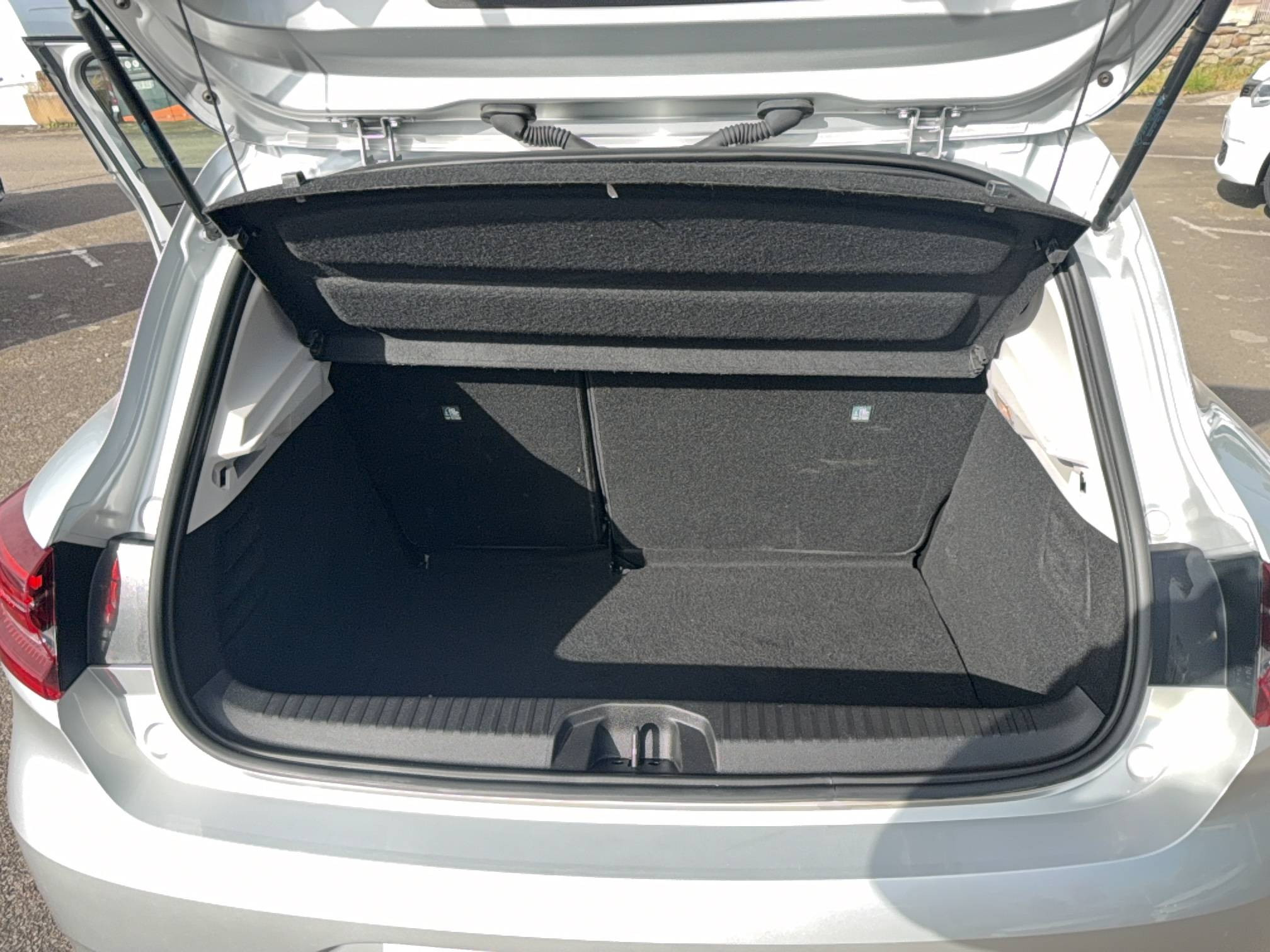 Vente en ligne Renault Clio 5 Clio Blue dCi 100 - 21N au prix de 13 990 €