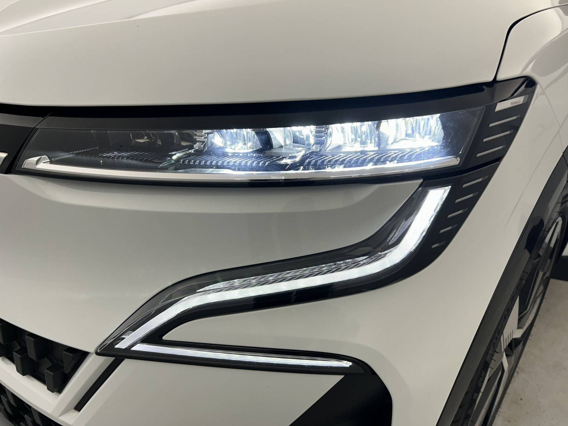Vente en ligne Renault Megane E-Tech  EV40 130ch standard charge au prix de 19 390 €