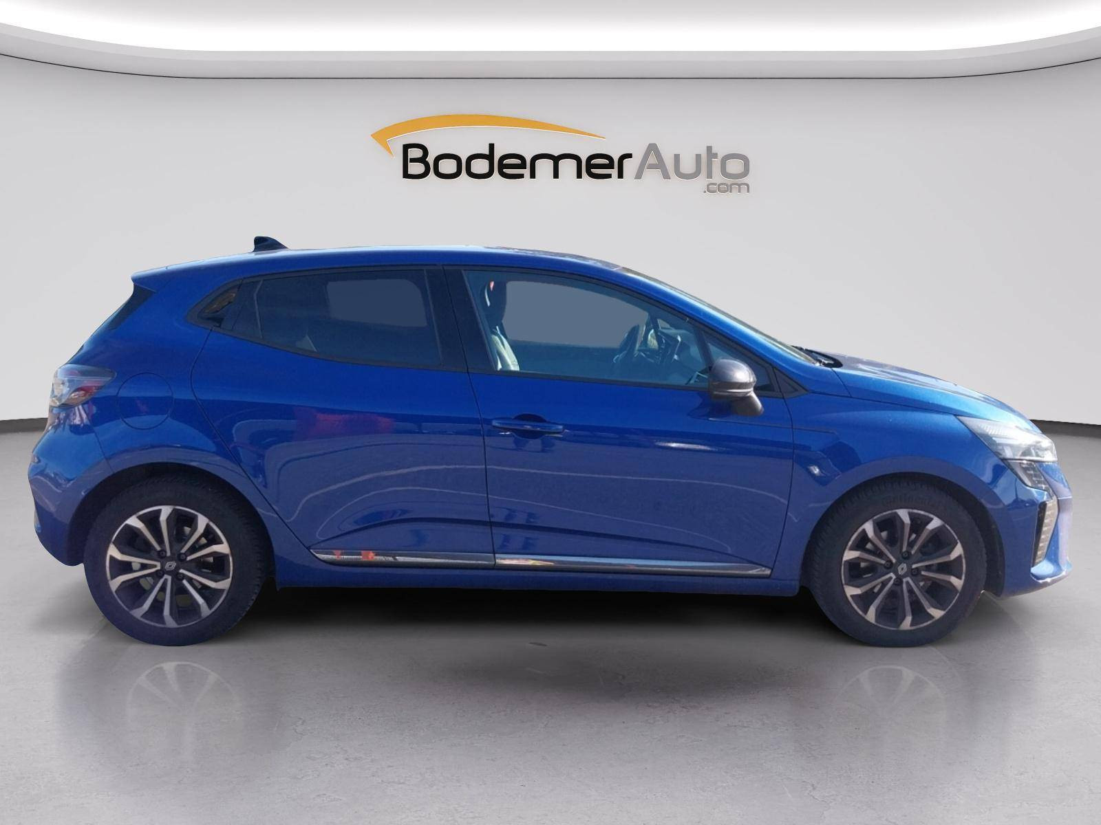 Vente en ligne Renault Clio 5 Clio TCe 90 au prix de 15 500 €