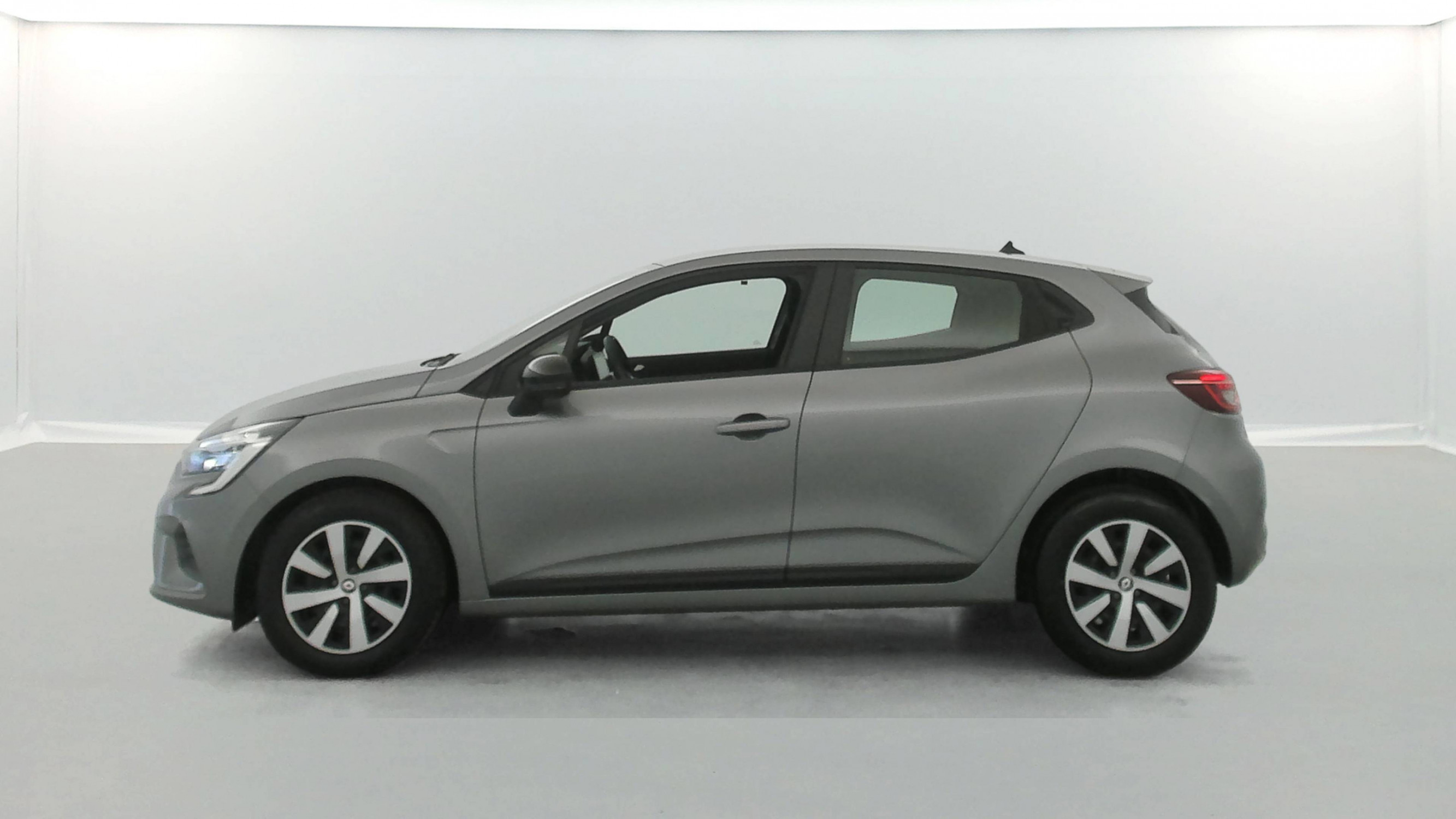 Vente en ligne Renault Clio 5 Clio TCe 90 au prix de 14 550 €
