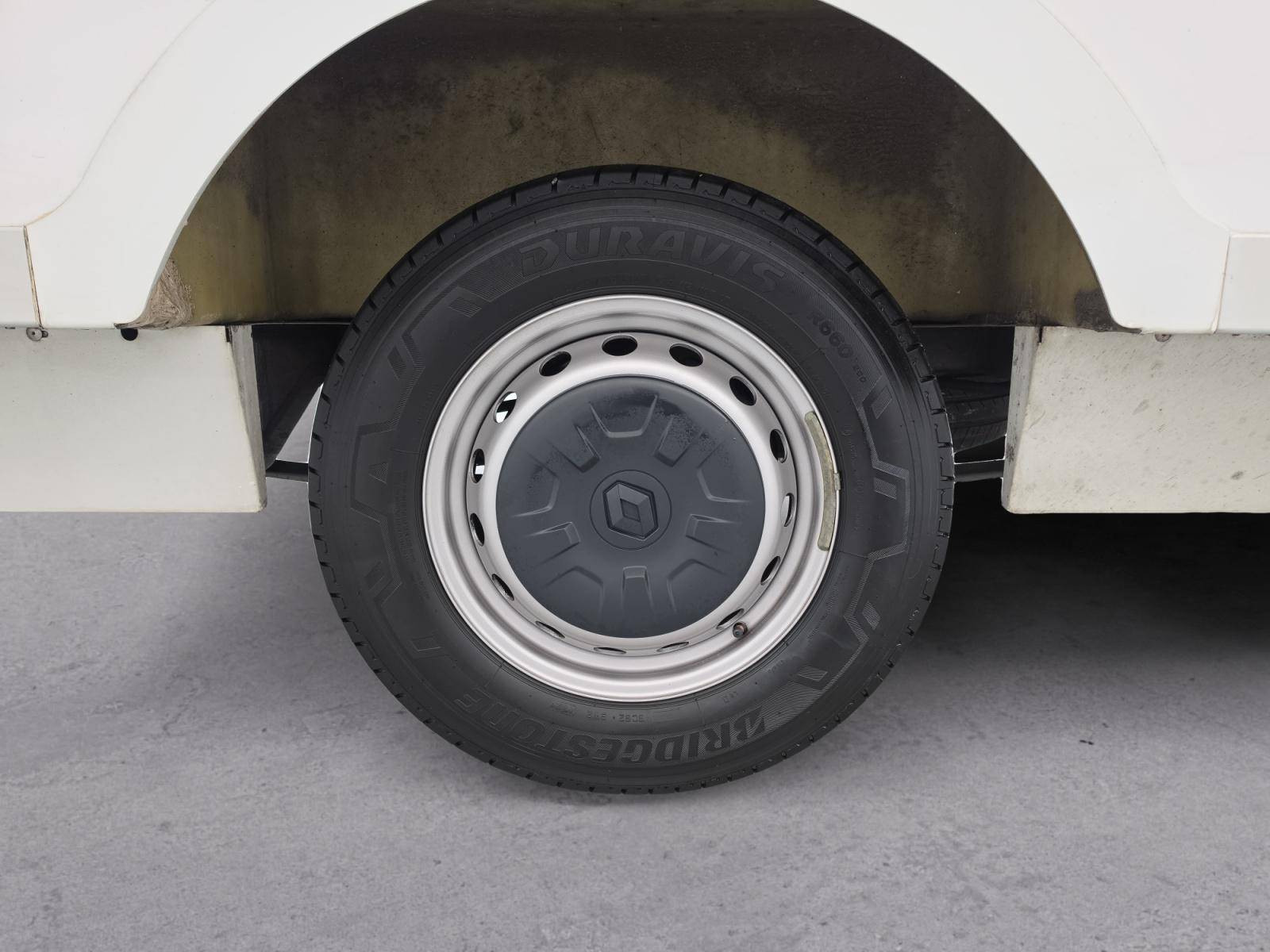 Vente en ligne Renault Master 3 Châssis Cabine MASTER PHC TRAC F3500 L3H1 BLUE DCI 145 EURO VI au prix de 32 990 €