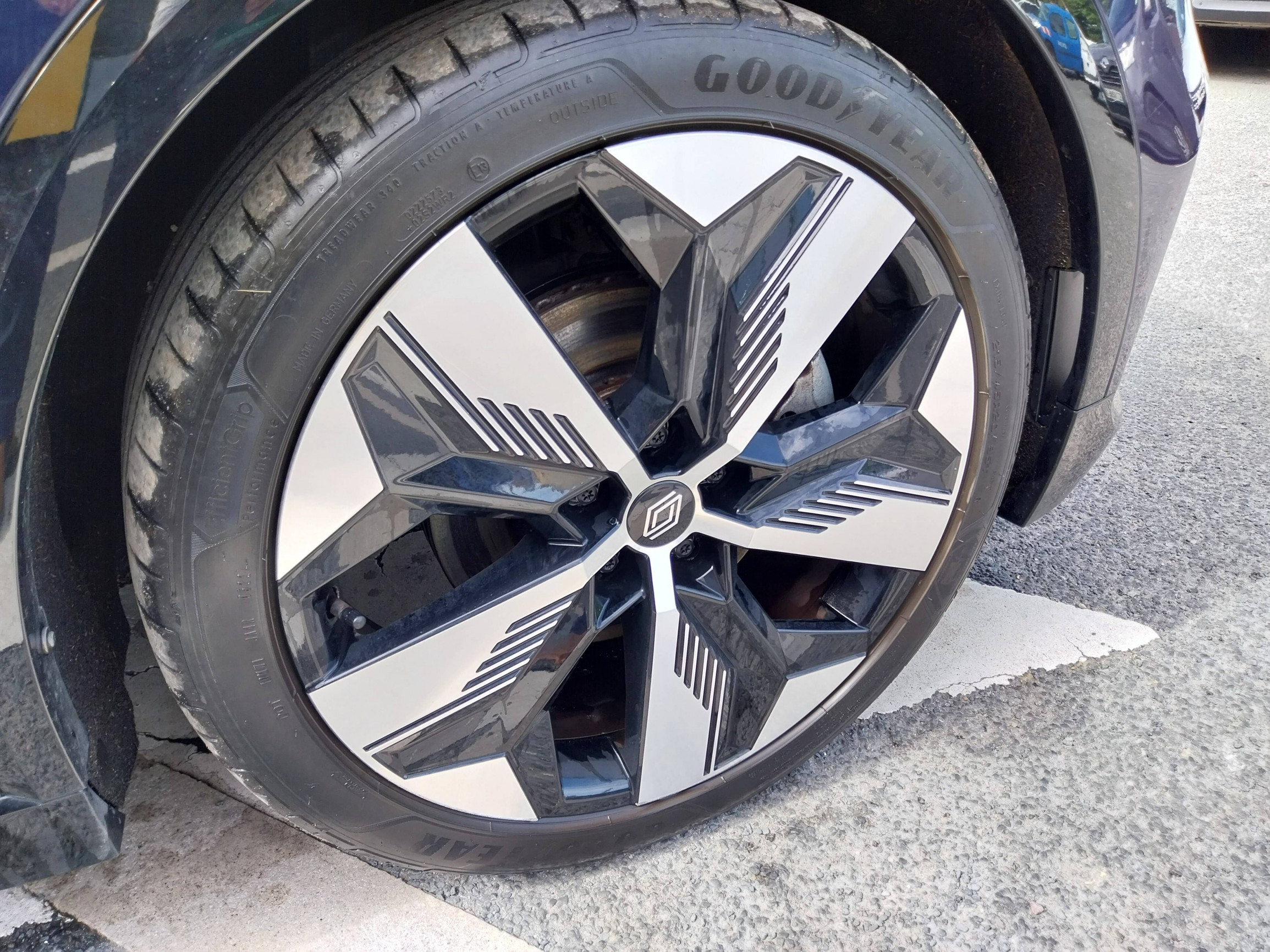 Vente en ligne Renault Megane E-Tech  EV60 220 ch optimum charge au prix de 27 490 €