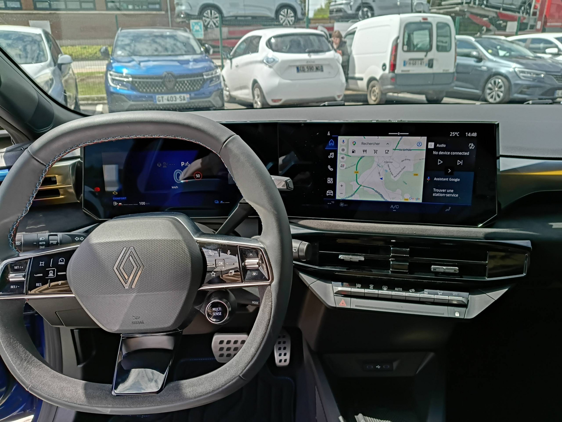 Vente en ligne Renault Clio 6 Clio E-Tech full hybrid 160 ch au prix de 28 490 €