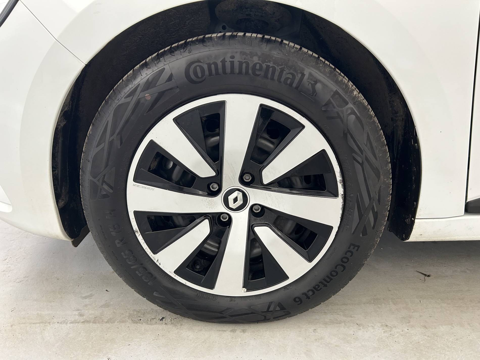 Vente en ligne Renault Clio 5 Clio TCe 90 au prix de 14 490 €