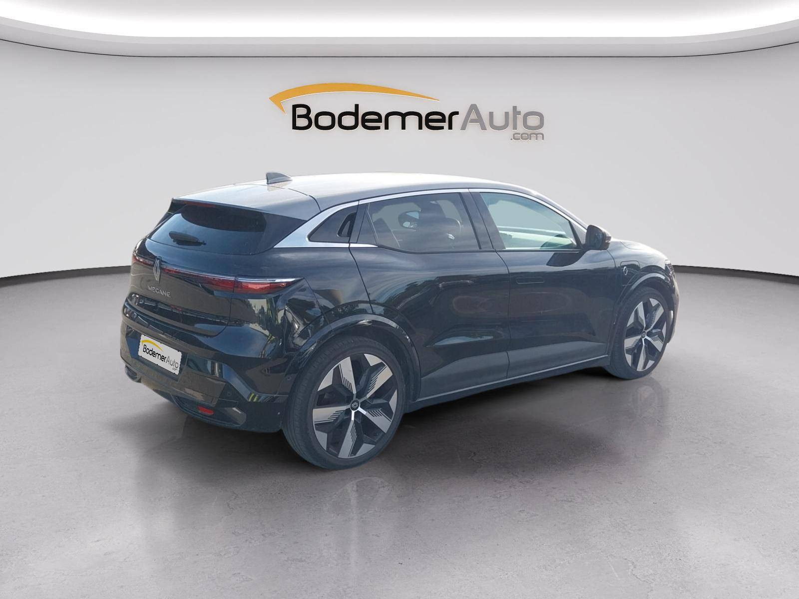 Vente en ligne Renault Megane E-Tech  EV60 220 ch super charge au prix de 25 990 €