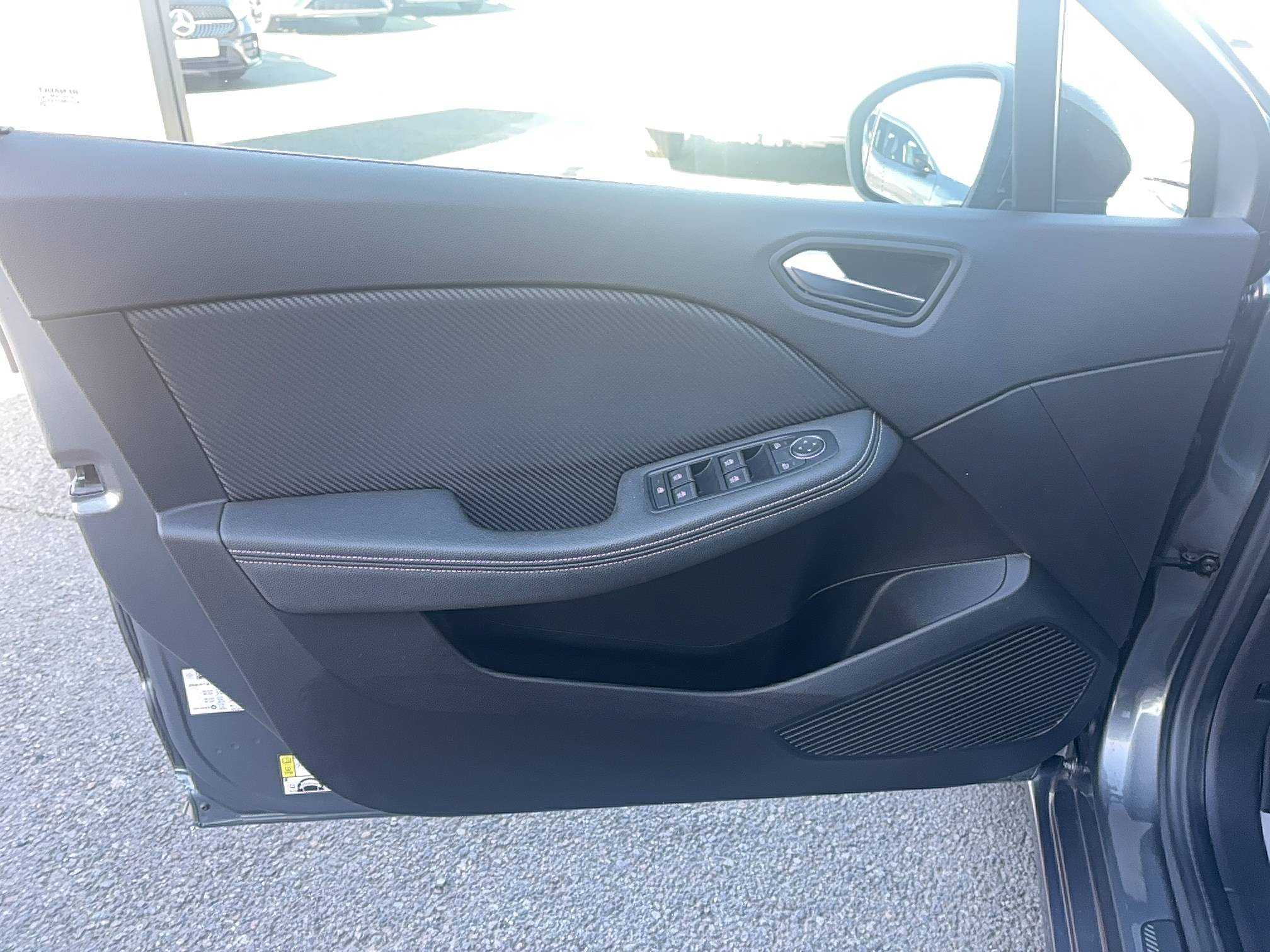 Vente en ligne Renault Clio 5 Clio E-Tech full hybrid 145 au prix de 19 490 €