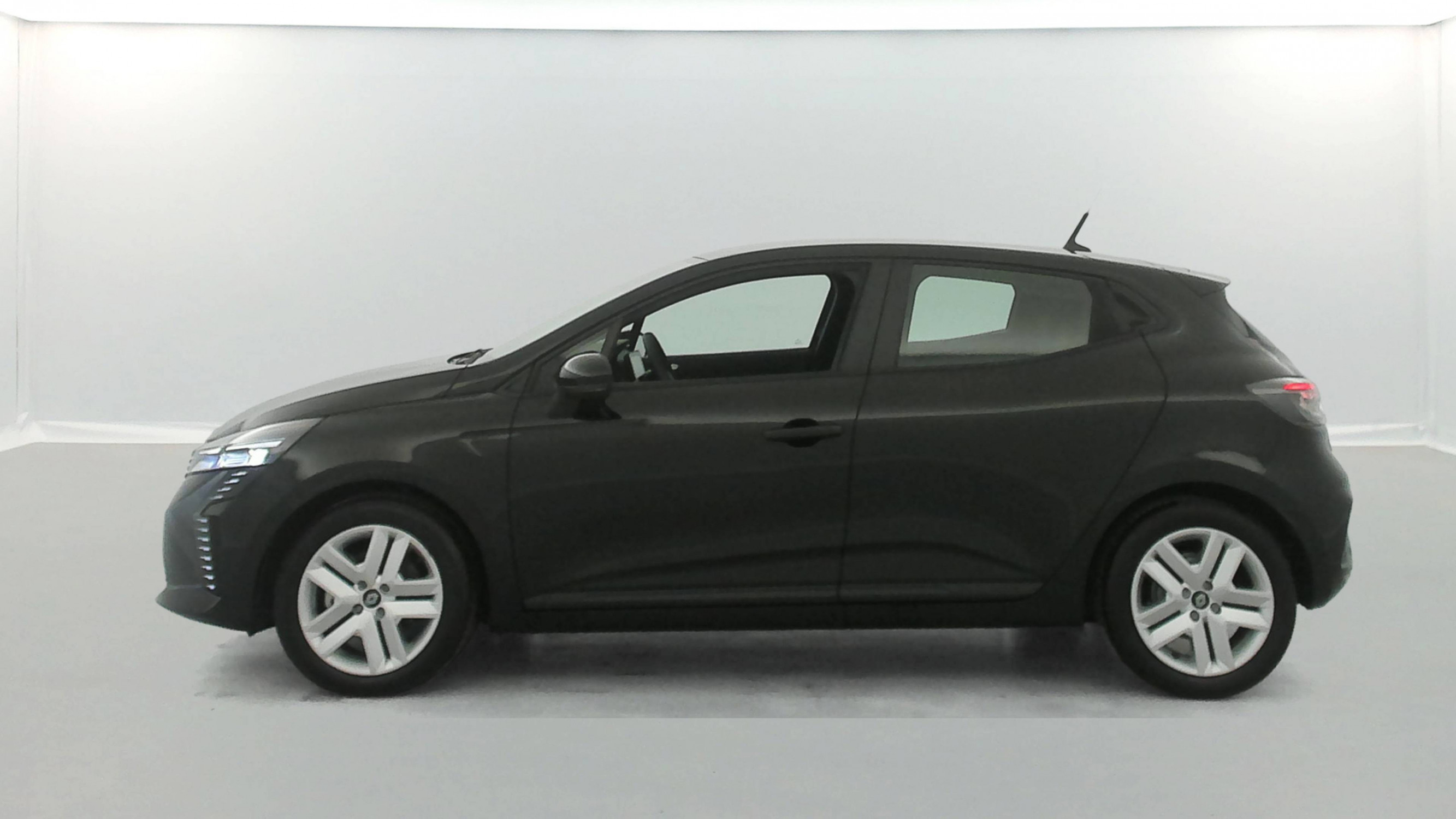 Vente en ligne Renault Clio 5 Clio E-Tech full hybrid 145 ch GSR2 au prix de 19 980 €