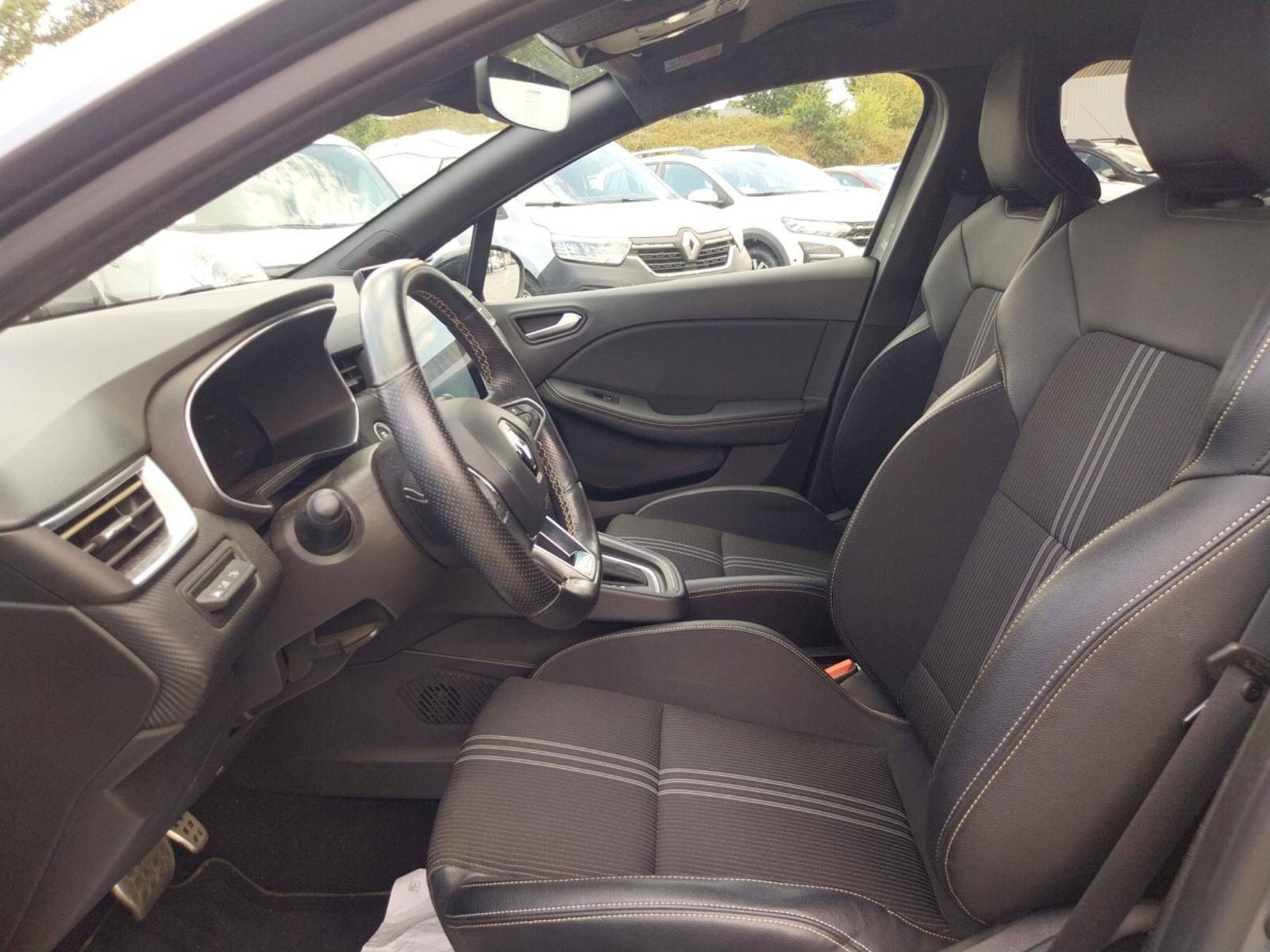 Vente en ligne Renault Clio 5 Clio E-Tech full hybrid 145 au prix de 19 990 €