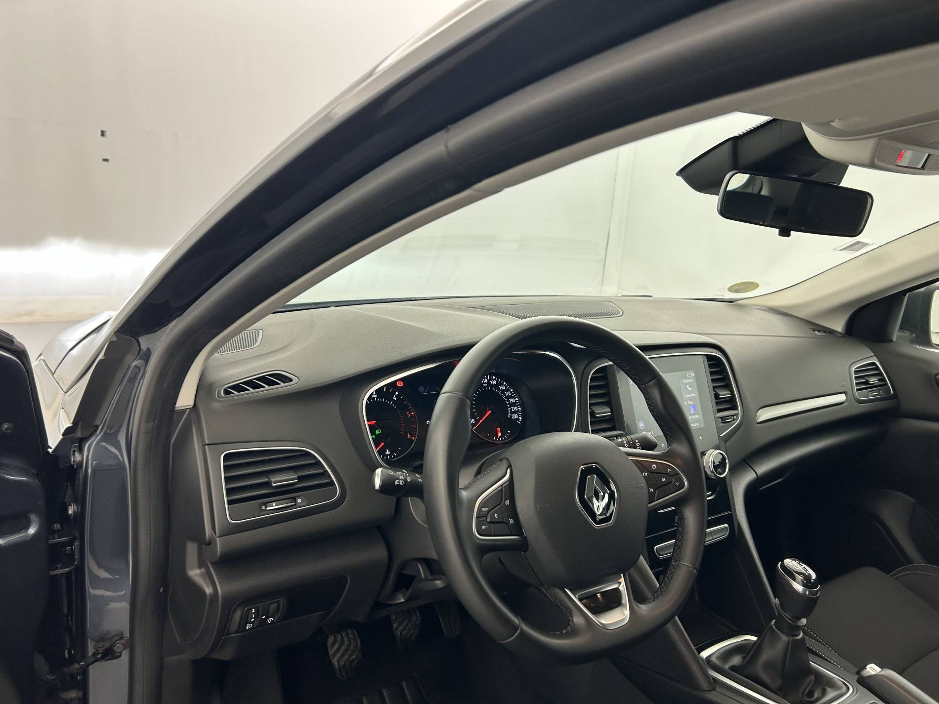 Vente en ligne Renault Megane 4 Mégane IV Berline Blue dCi 115 - 21B au prix de 15 390 €