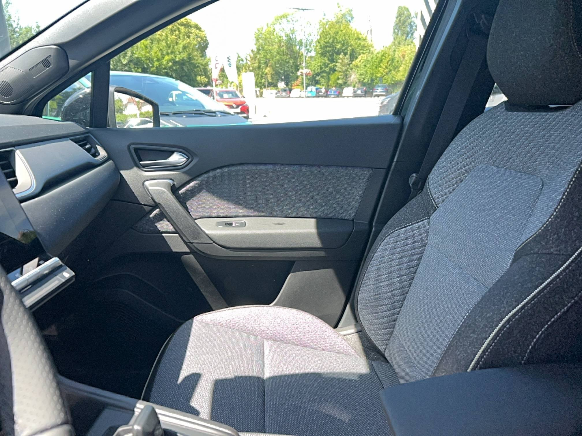 Vente en ligne Renault Captur  E-Tech full hybrid 160 ch au prix de 30 990 €