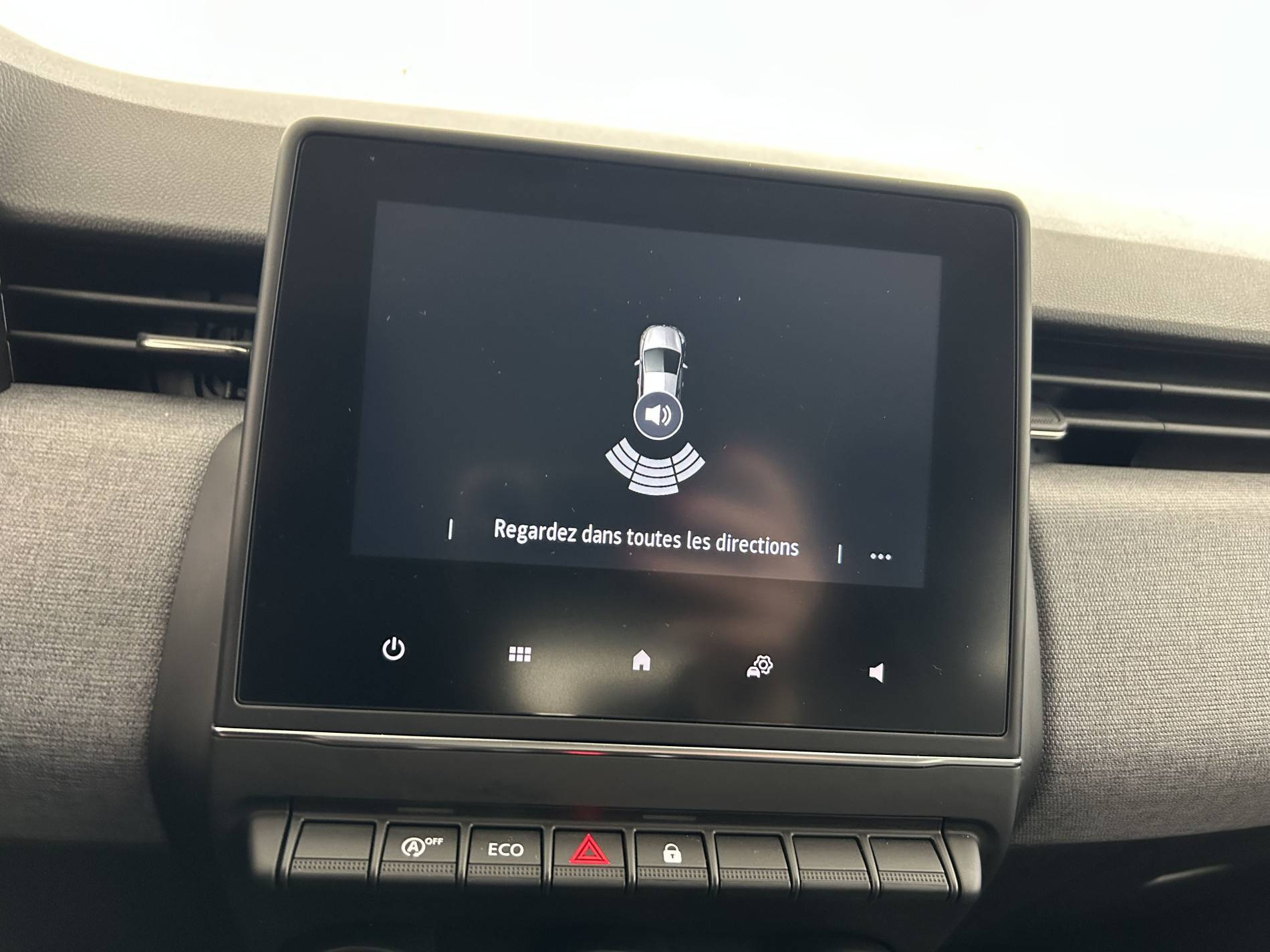 Vente en ligne Renault Clio 5 Clio TCe 90 au prix de 15 490 €