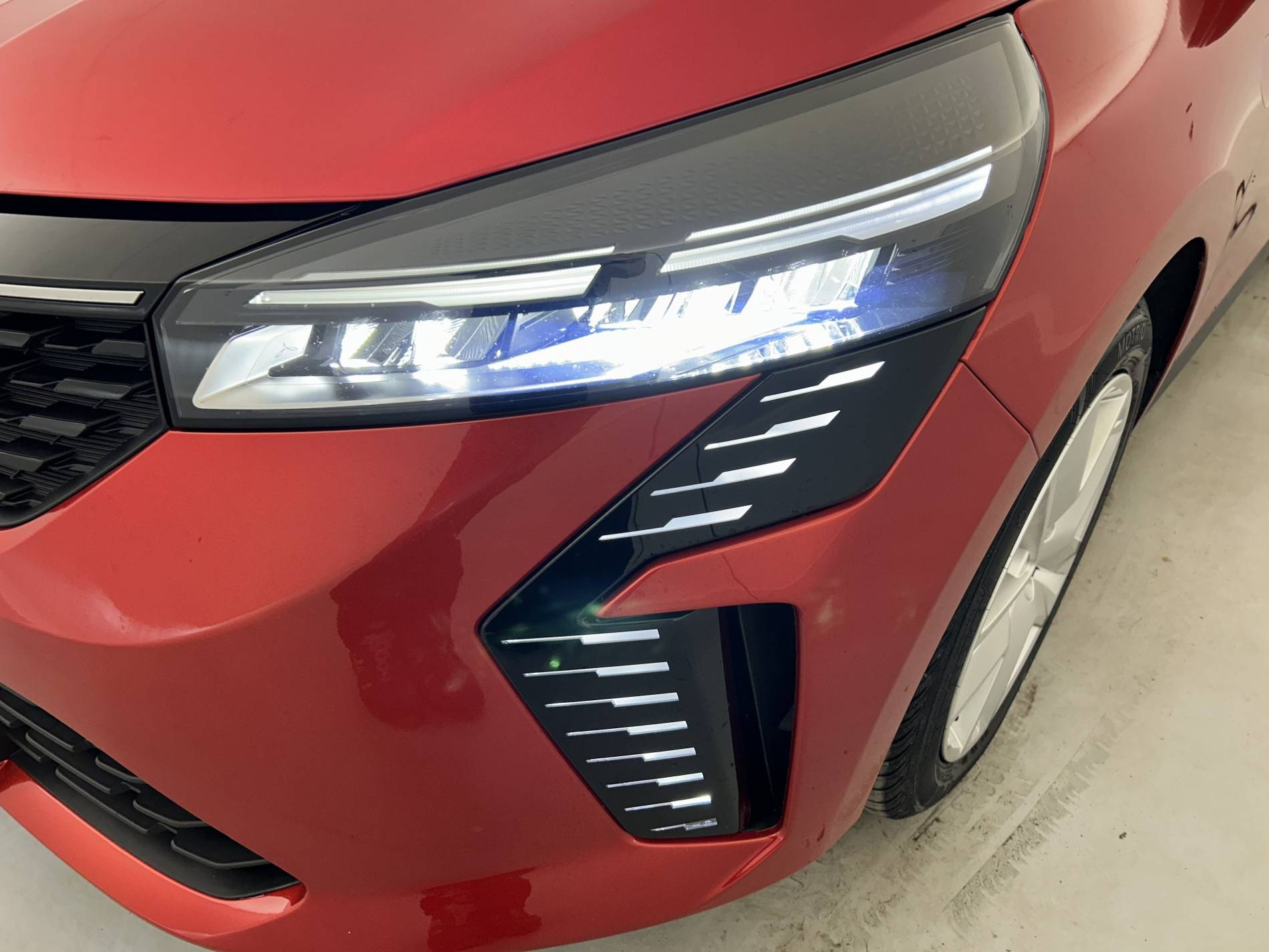 Vente en ligne Renault Clio 5 Clio E-Tech full hybrid 145 ch GSR2 au prix de 19 590 €