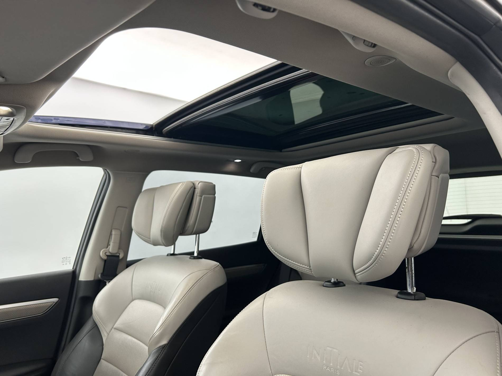 Vente en ligne Renault Koleos  dCi 175 4x2 X-tronic Energy au prix de 19 590 €