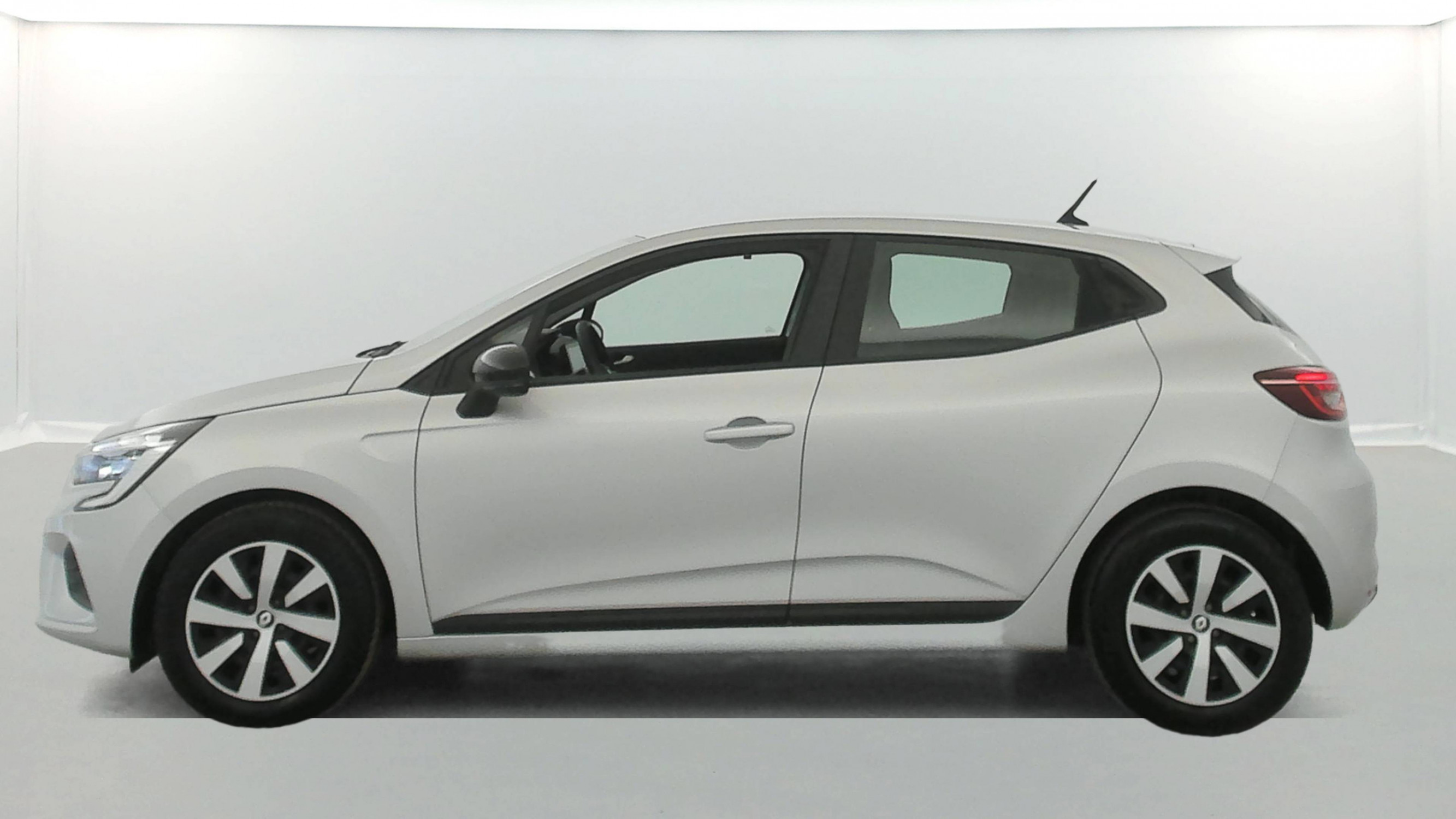 Vente en ligne Renault Clio 5 Clio TCe 90 au prix de 13 500 €